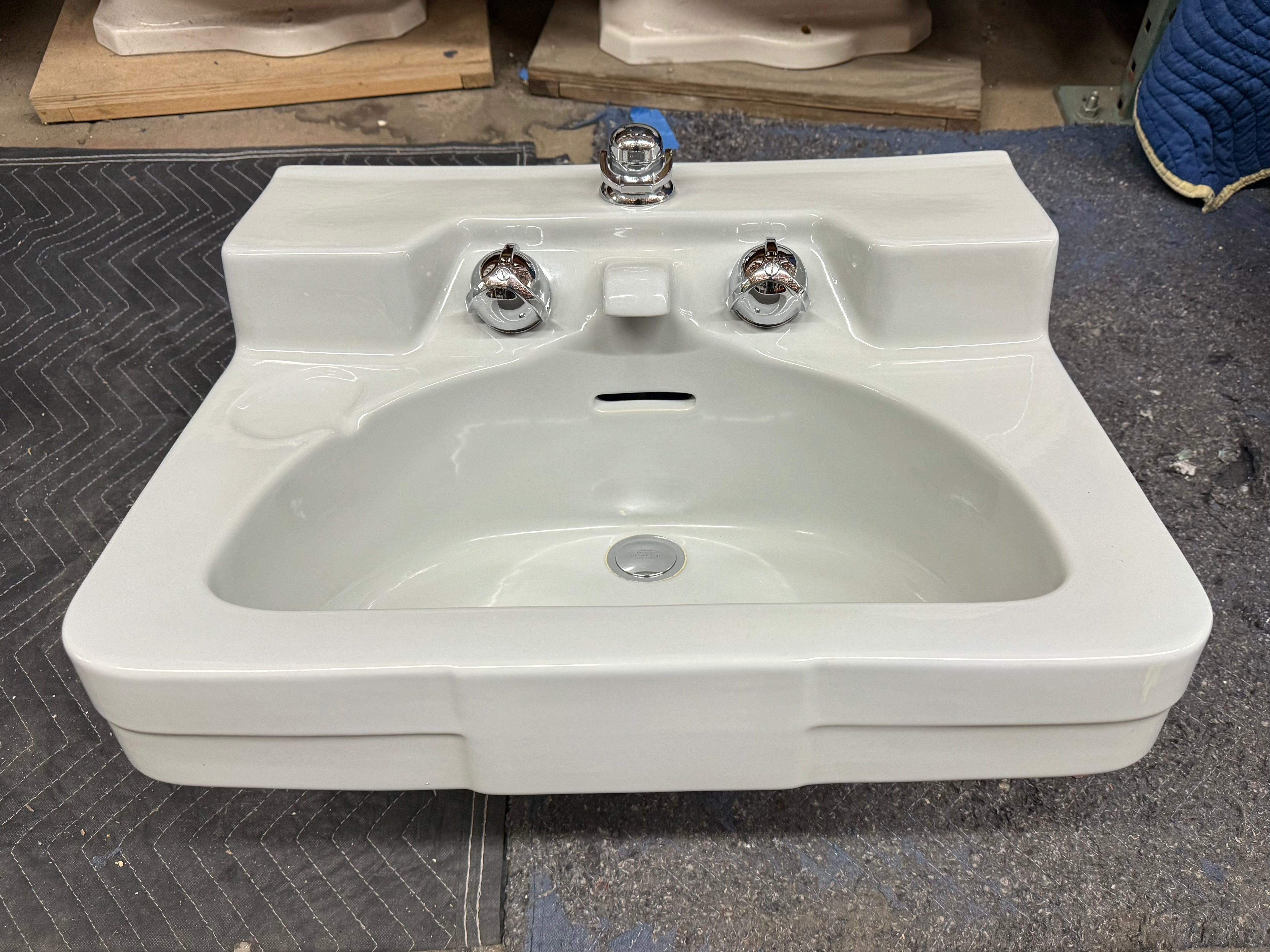 (SK-178) Crane Gray Wall Sink