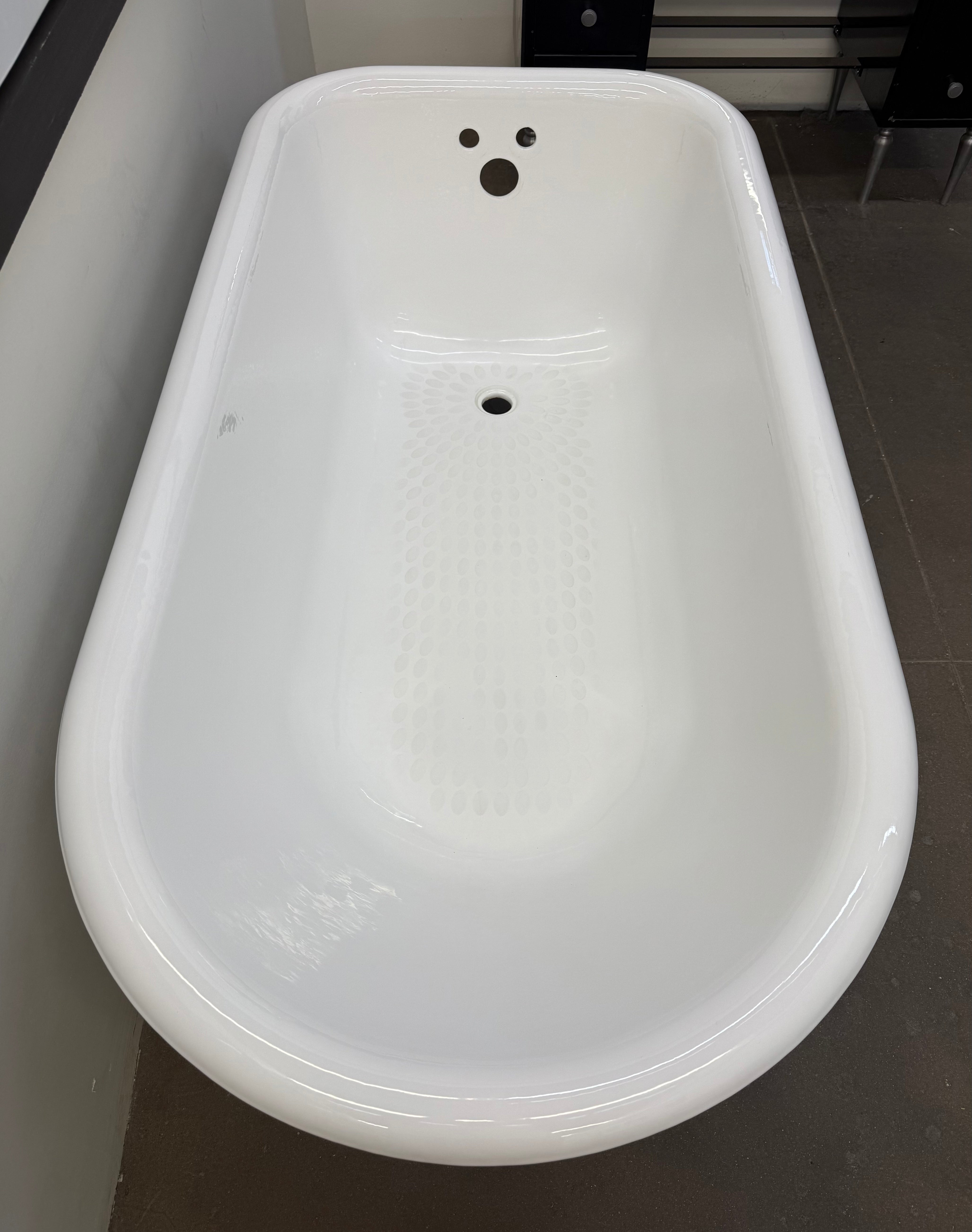 (TB-184) Reproduction Claw Tub