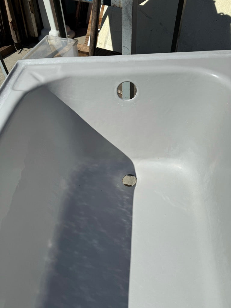 (TB-216) Gray RD Bath Tub