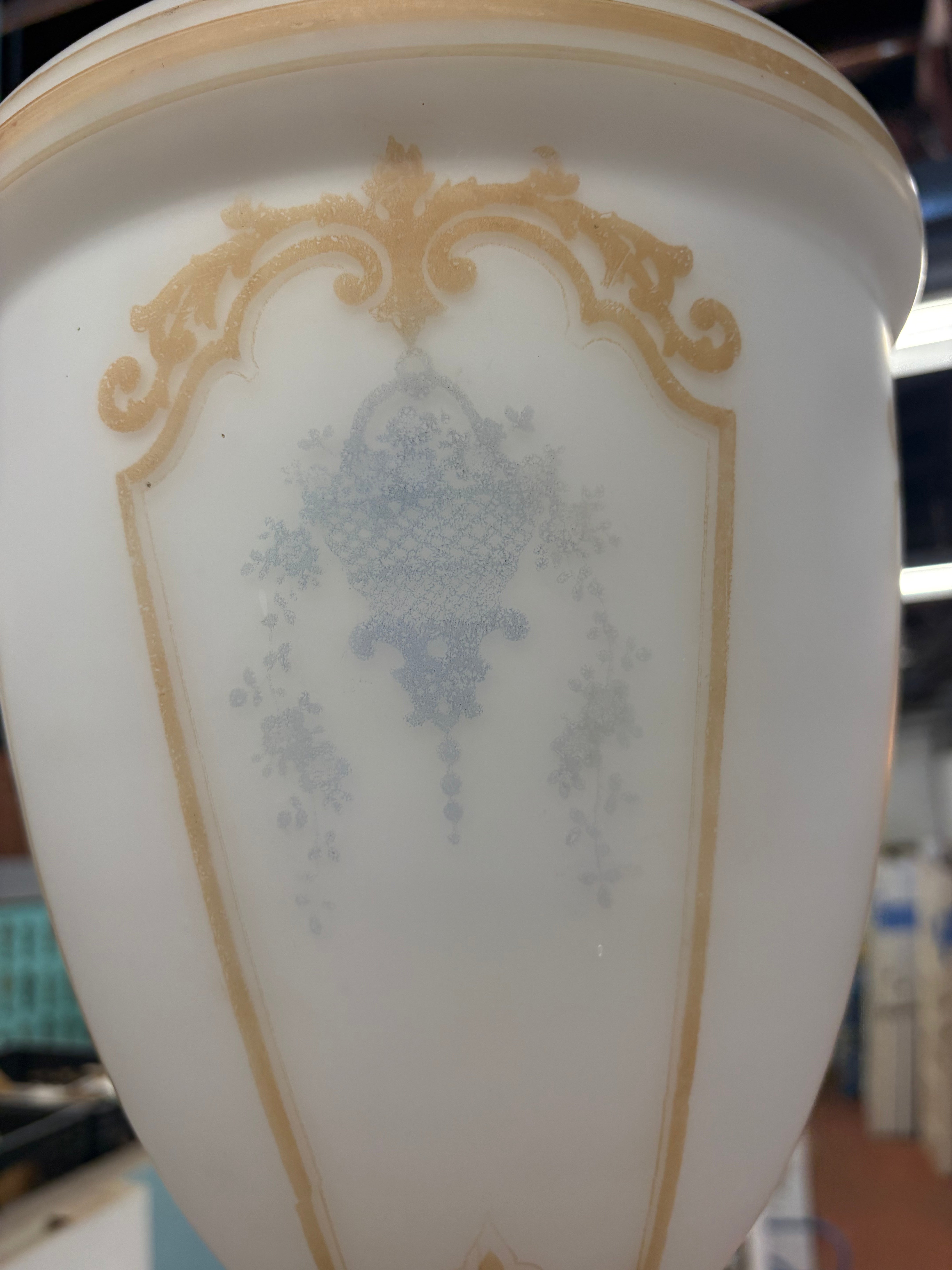 CHANDELIER –  (LT-1237)