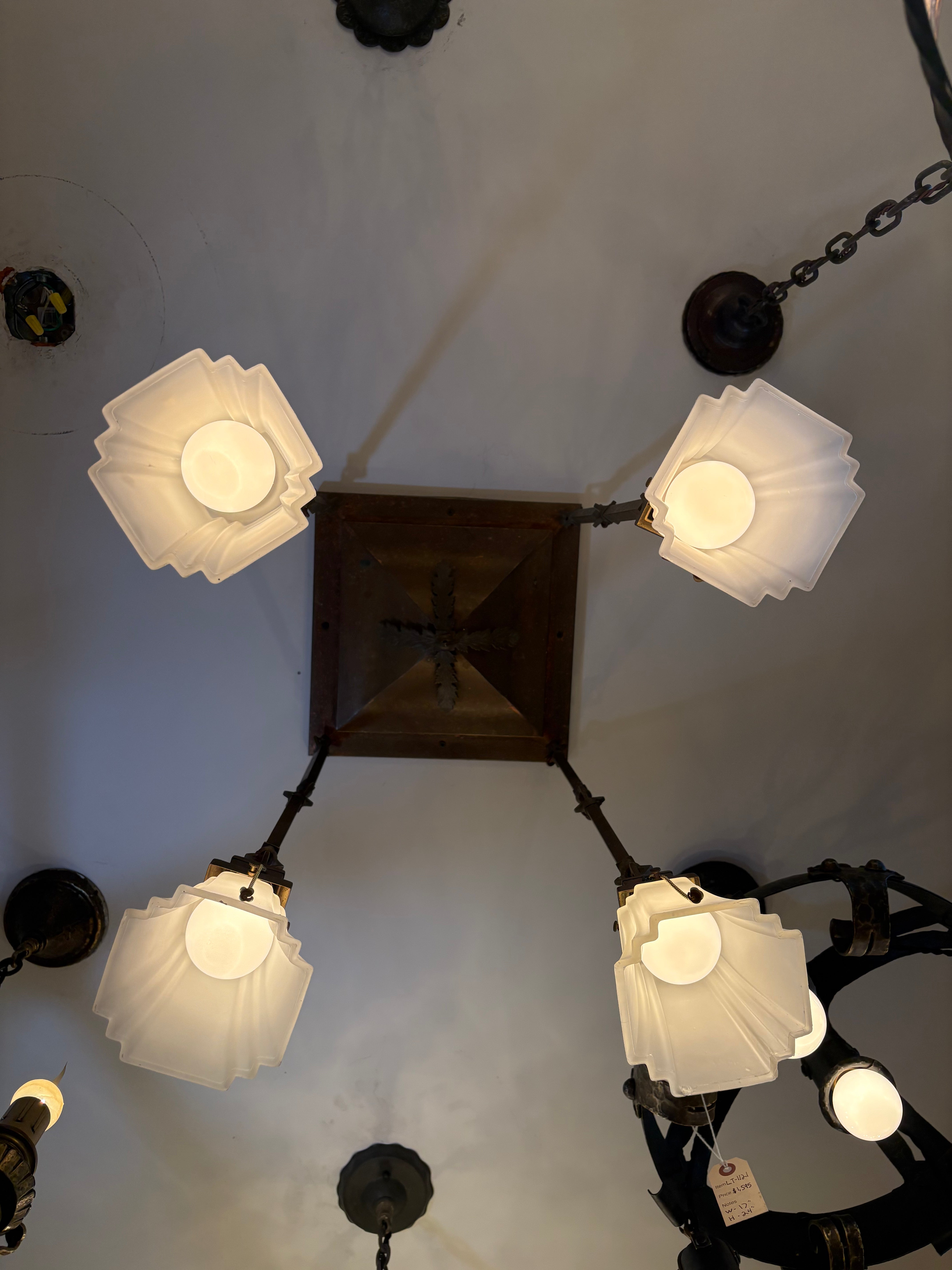 CHANDELIER –  (LT-1248)