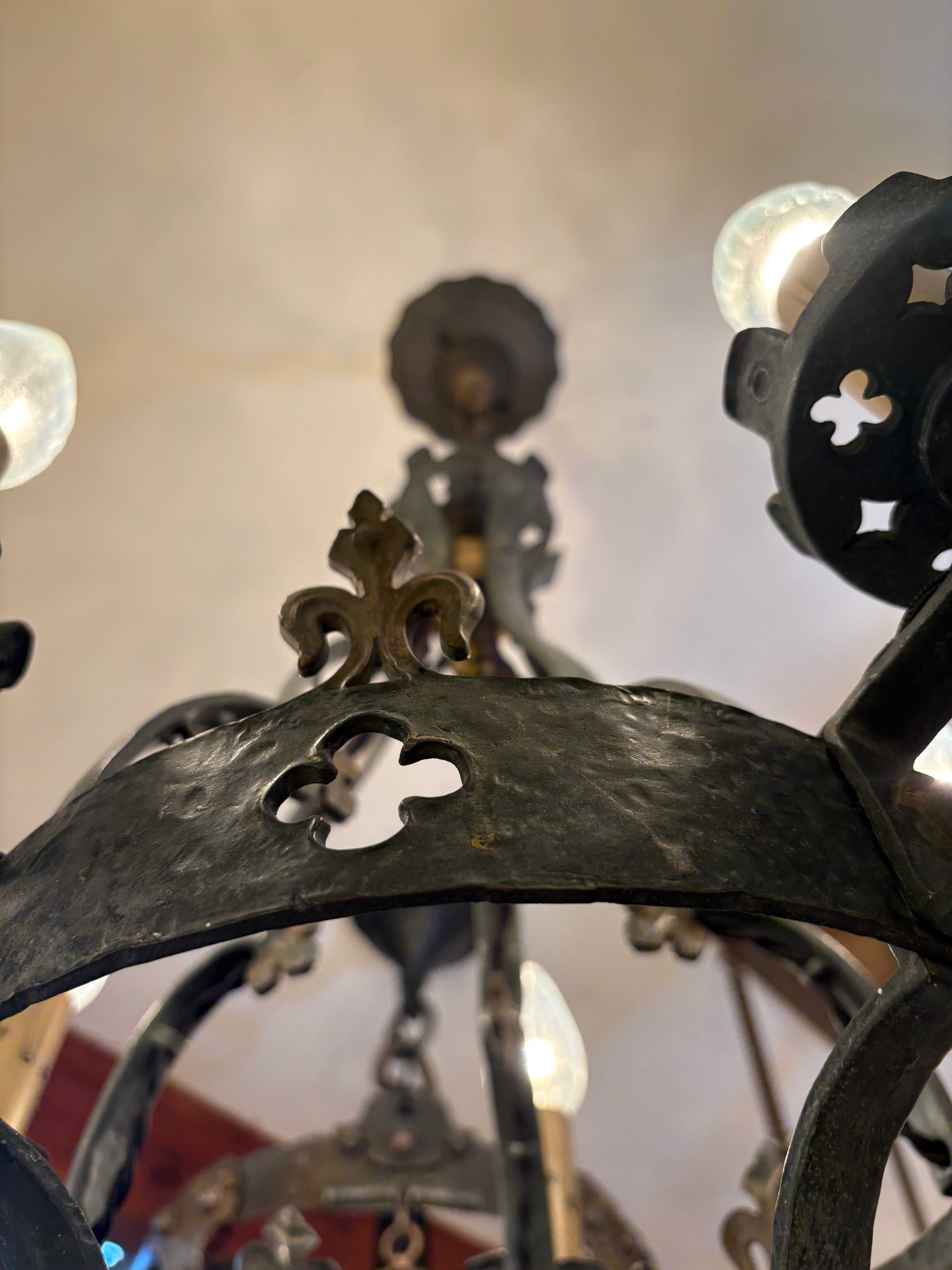 CHANDELIER –  (LT-1249)