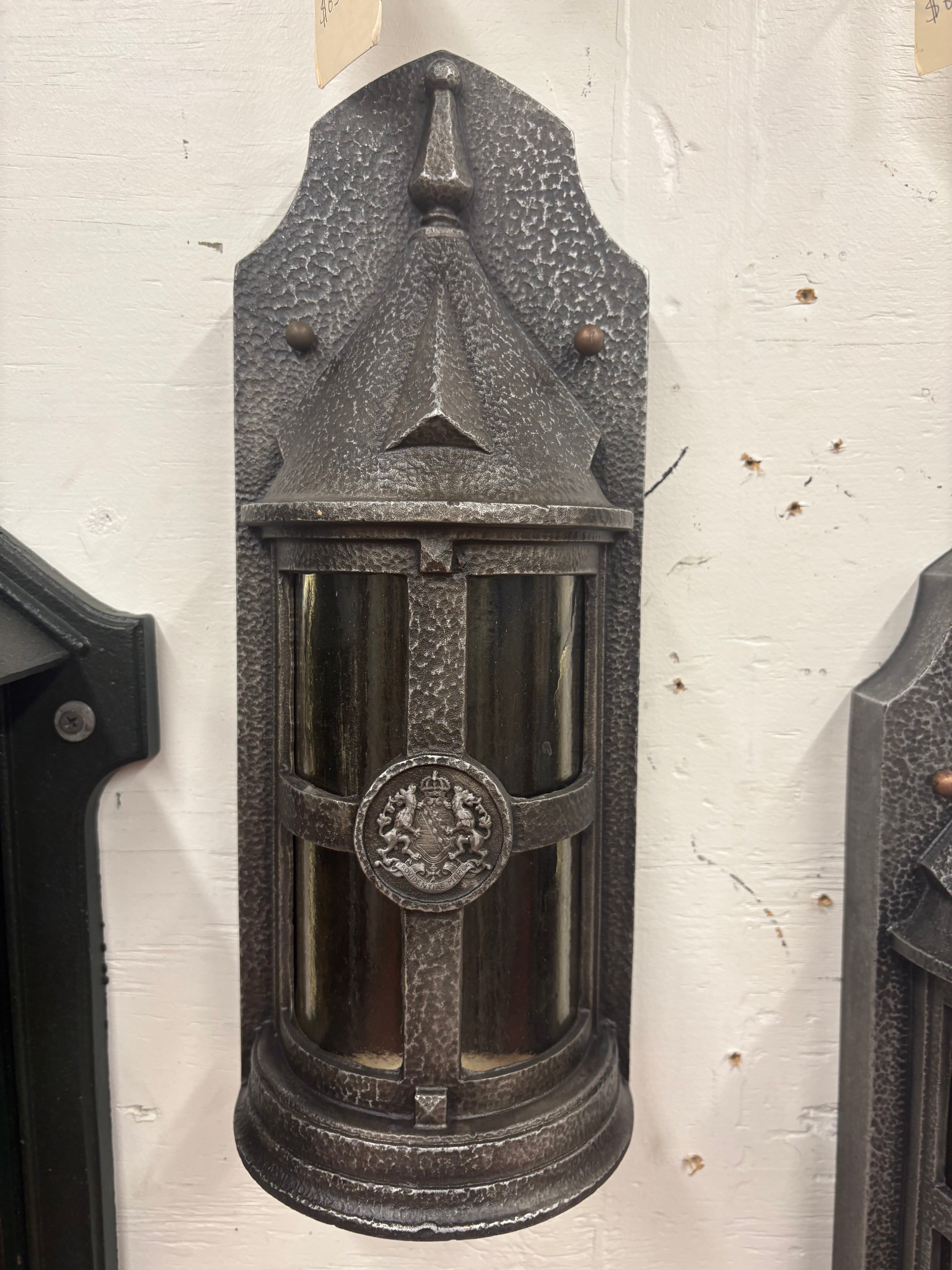 EXTERIOR WALL LANTERN – (LT-1252)