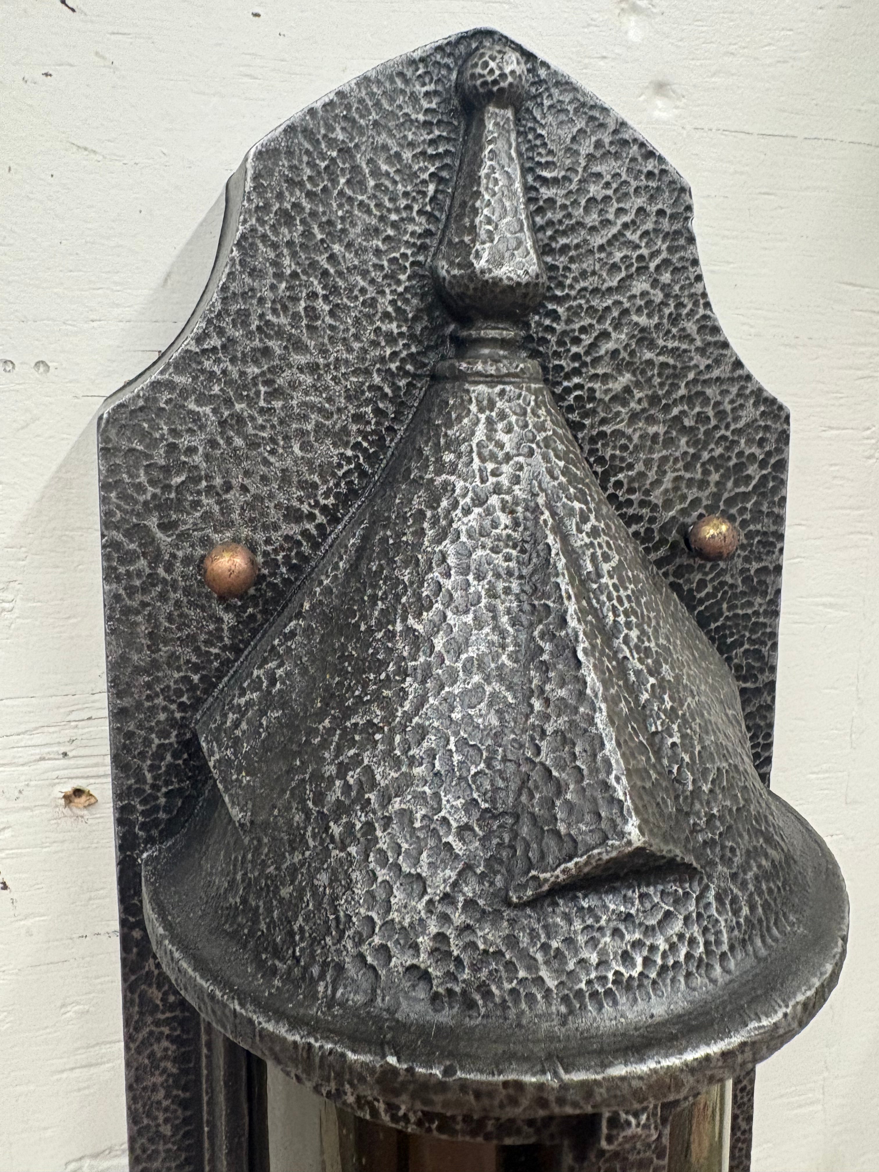 EXTERIOR WALL LANTERN – (LT-1252)
