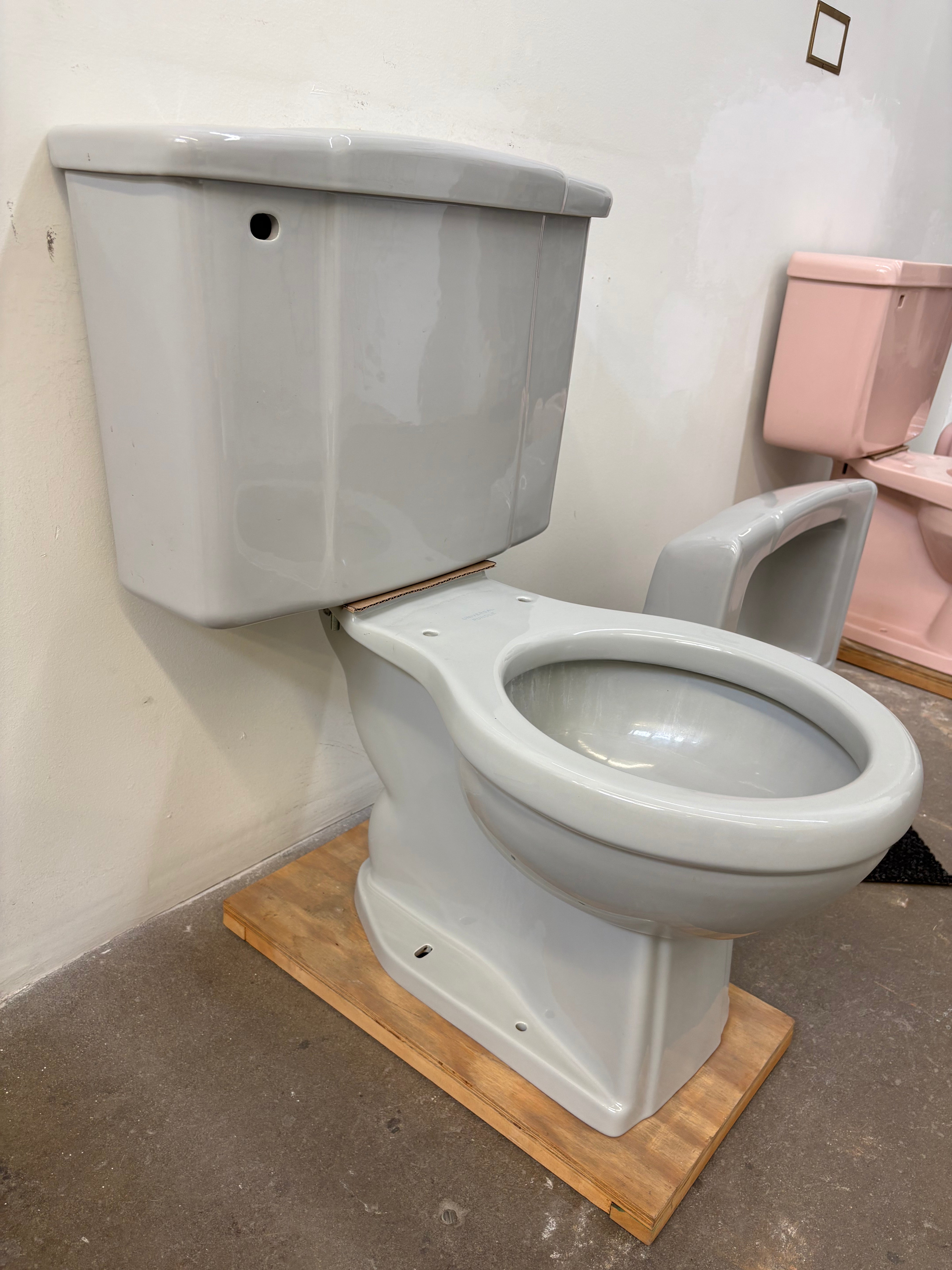 (TS-124) Grey Toilet and Sink set