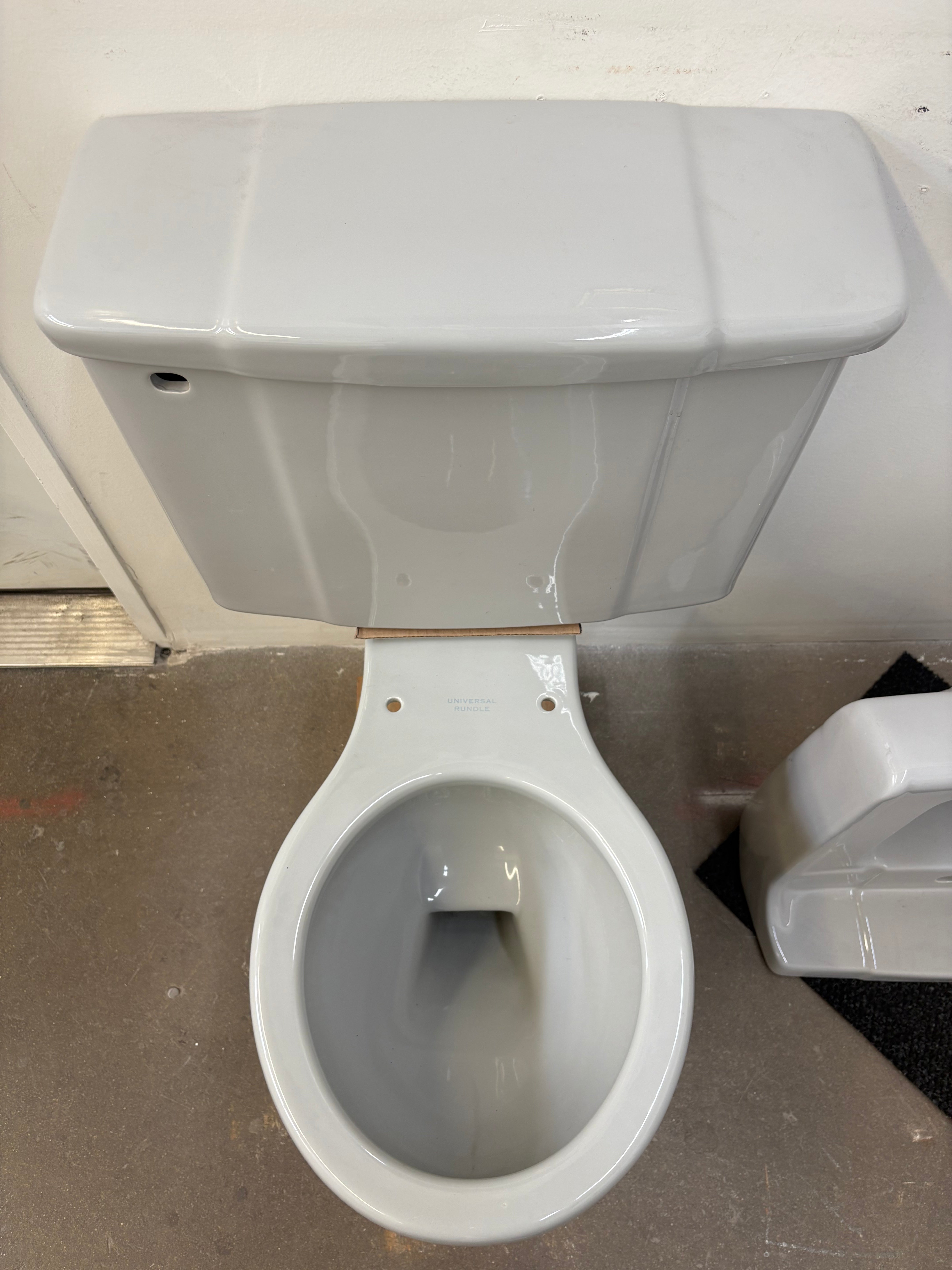(TS-124) Grey Toilet and Sink set
