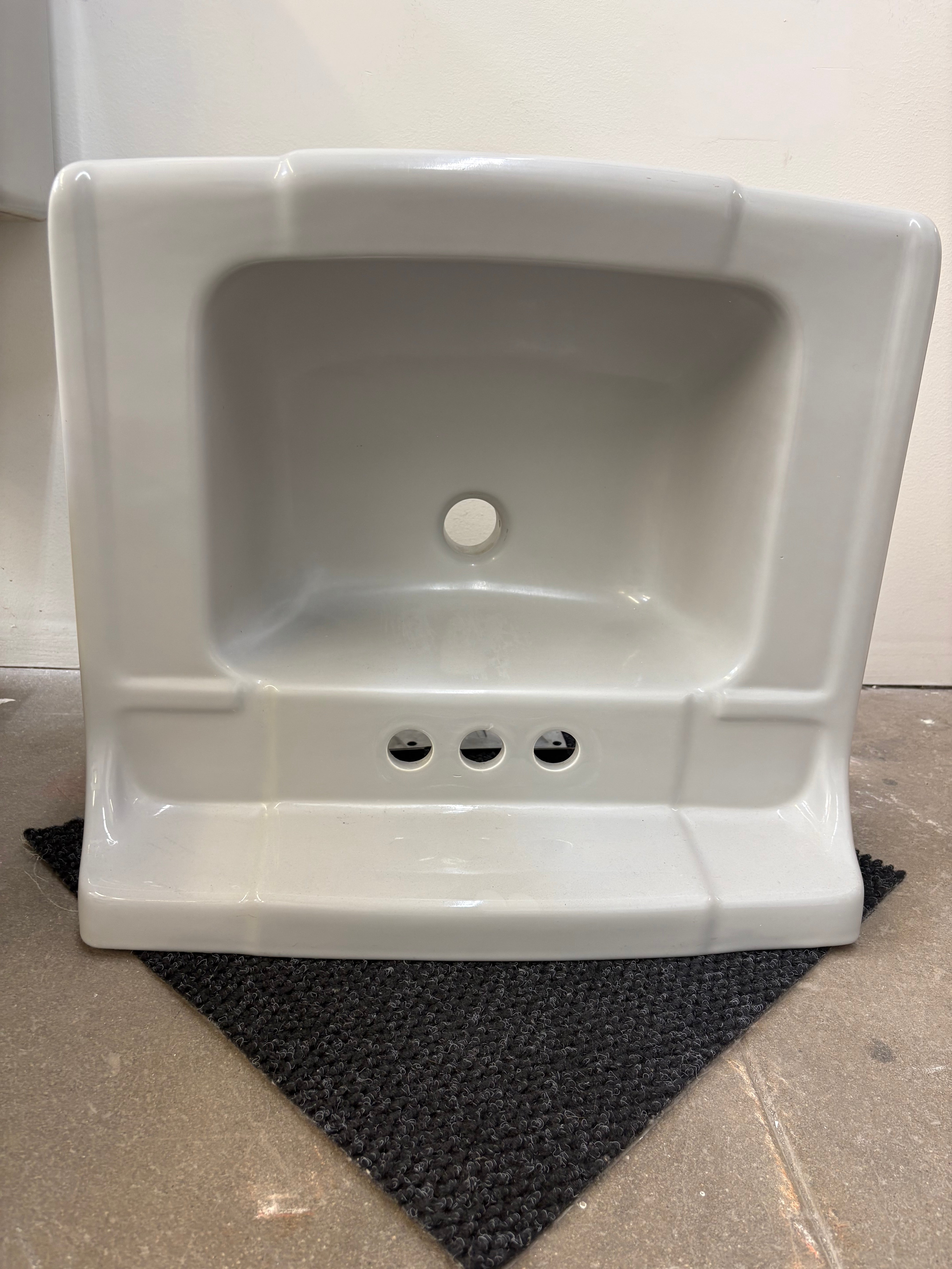 (TS-124) Grey Toilet and Sink set