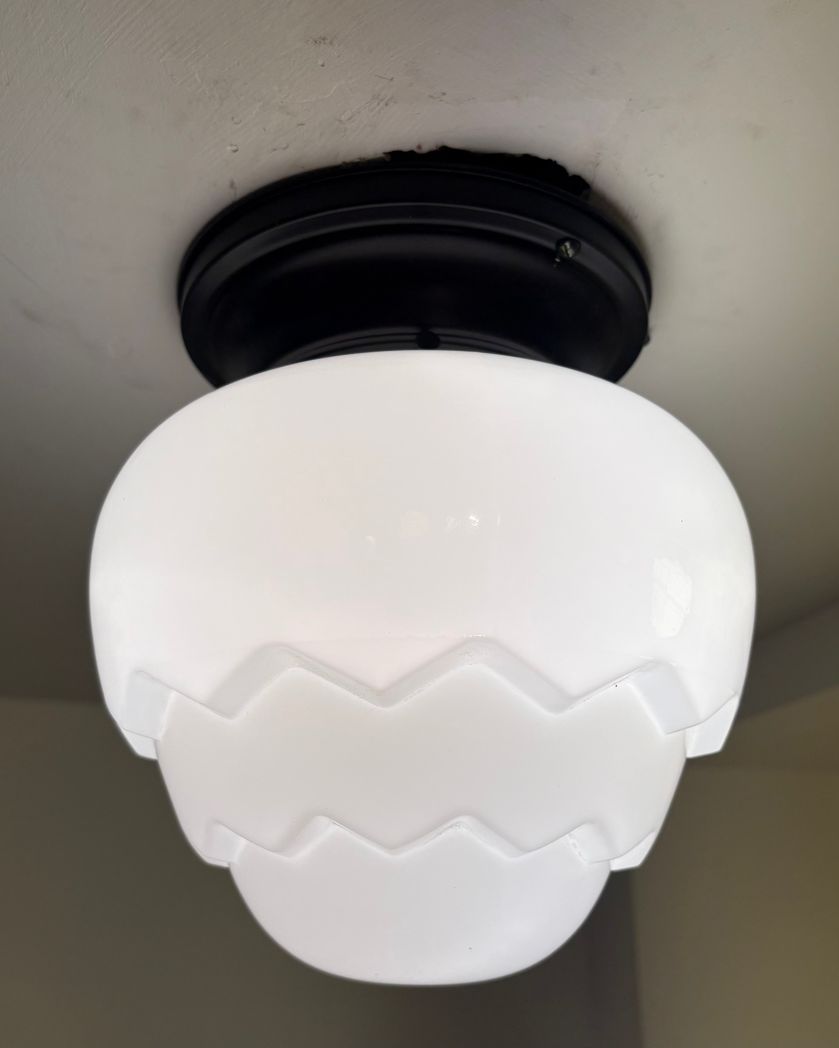 CEILING MOUNT LIGHT – (LT-1203)