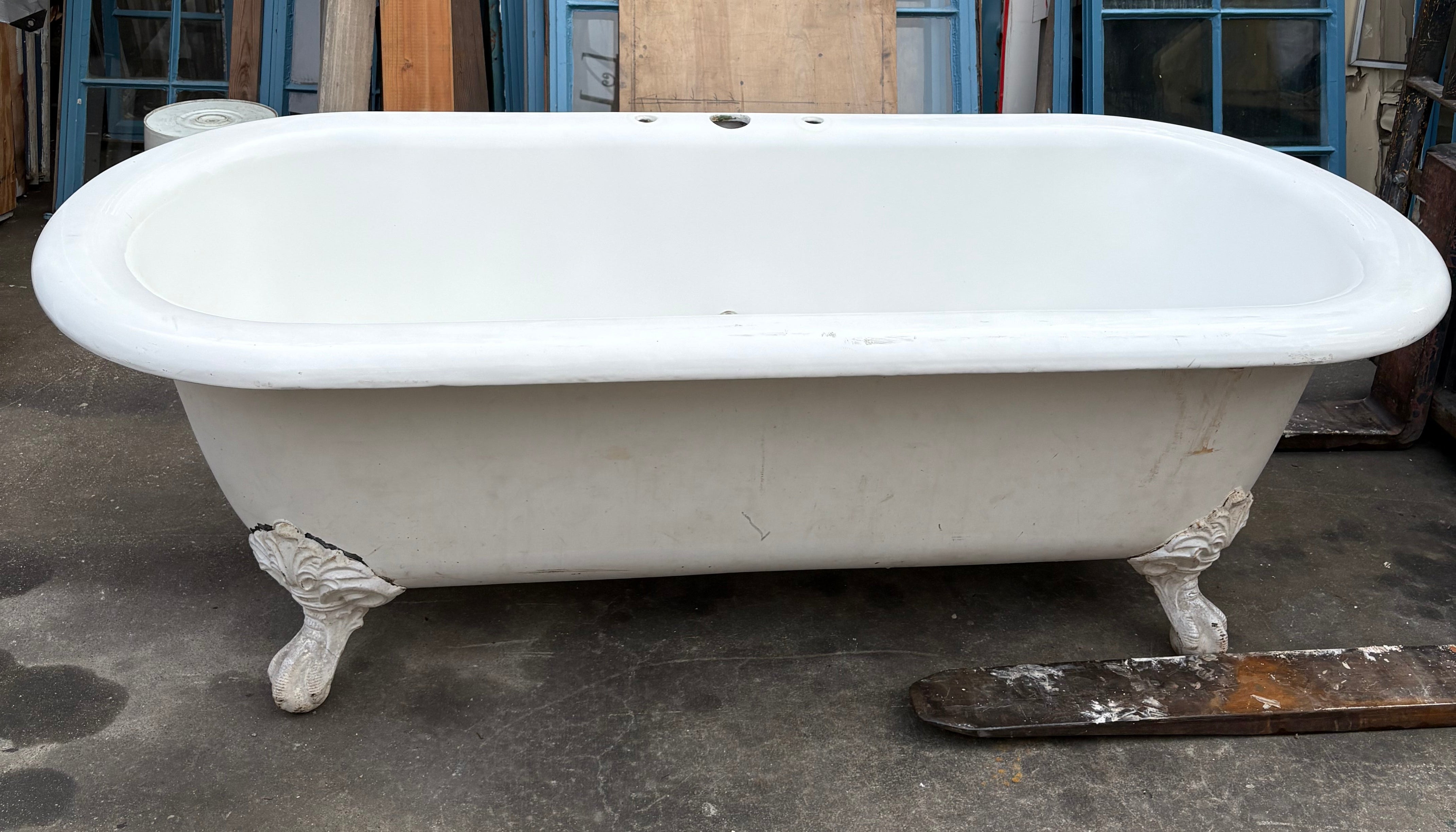 (TB-192) Early 1900's Clawfoot Tub