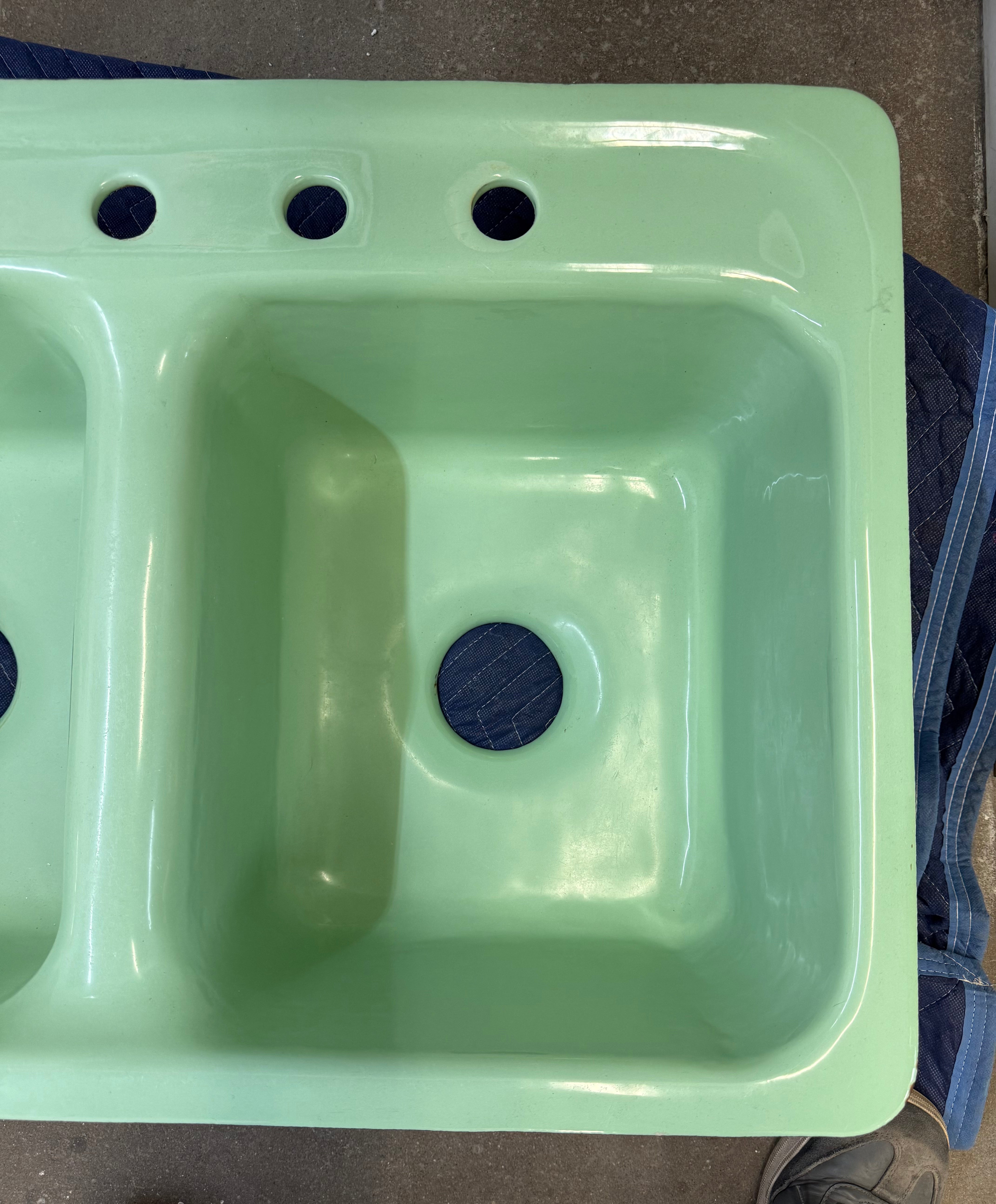 (SK-200) 1956 Kitchen Sink (Spring Green)