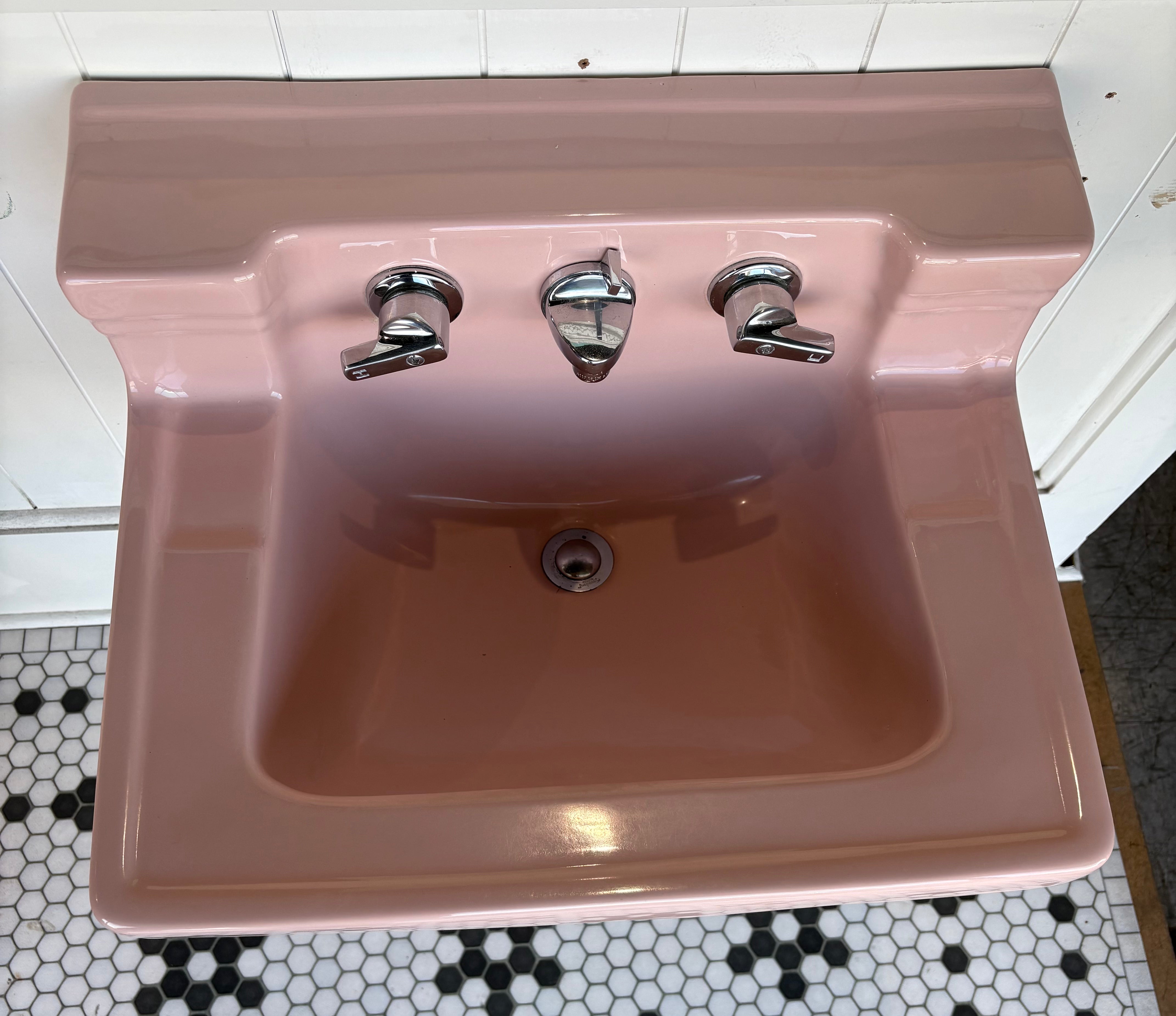 (TS-125) Pink Toilet and Sink set