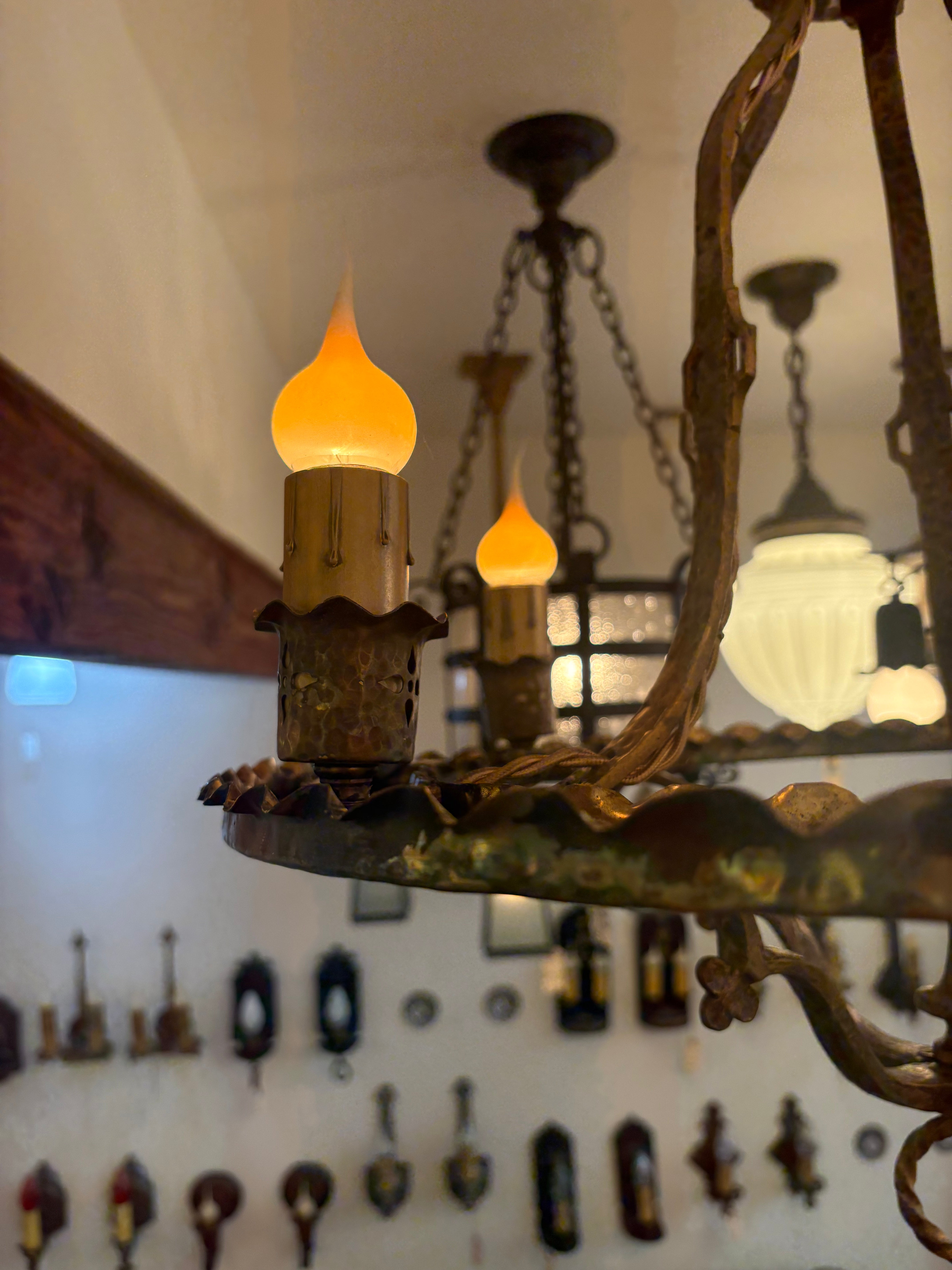 Chandelier (LT- 1120)