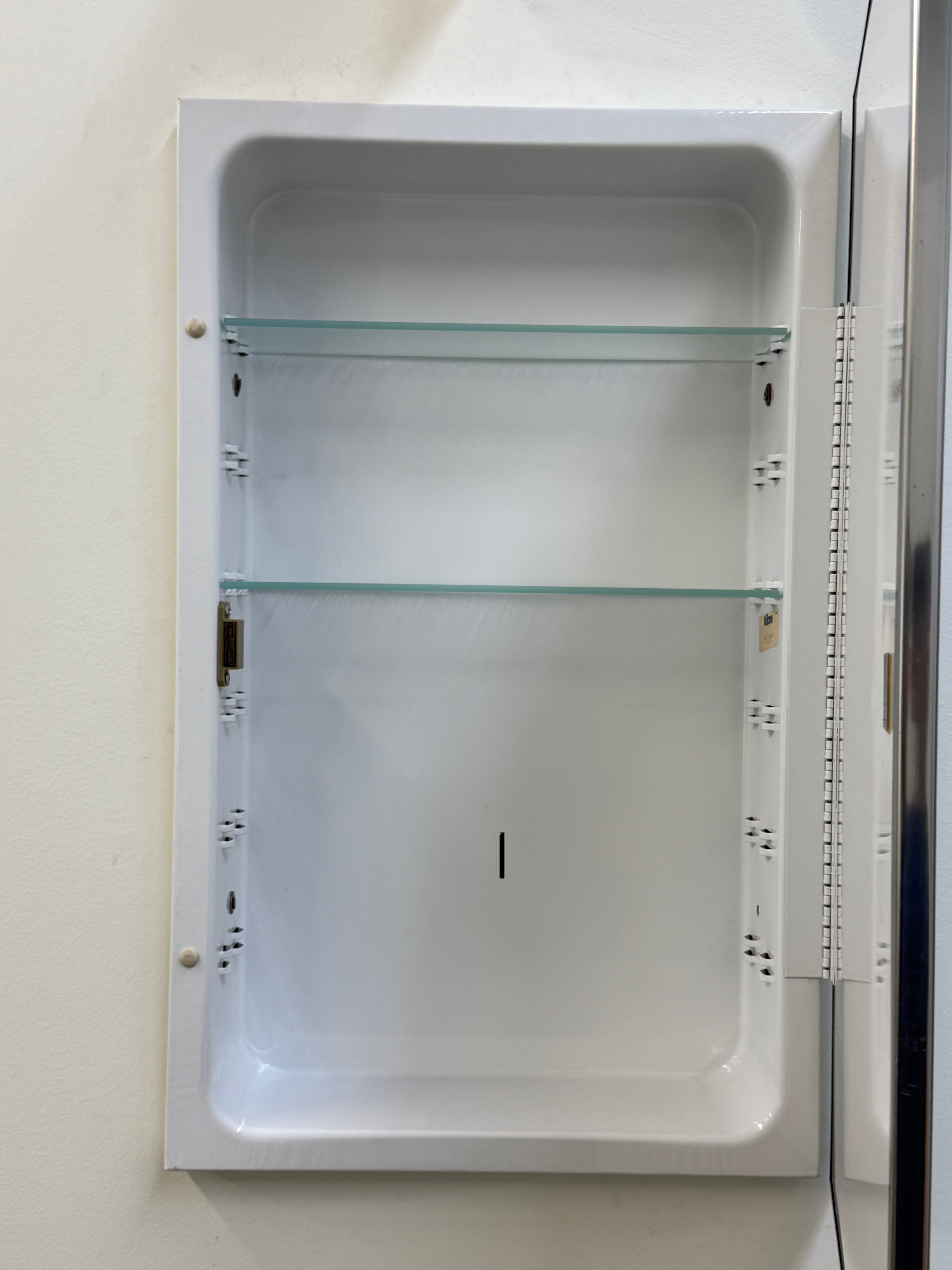 (MC-116) Medicine Cabinet