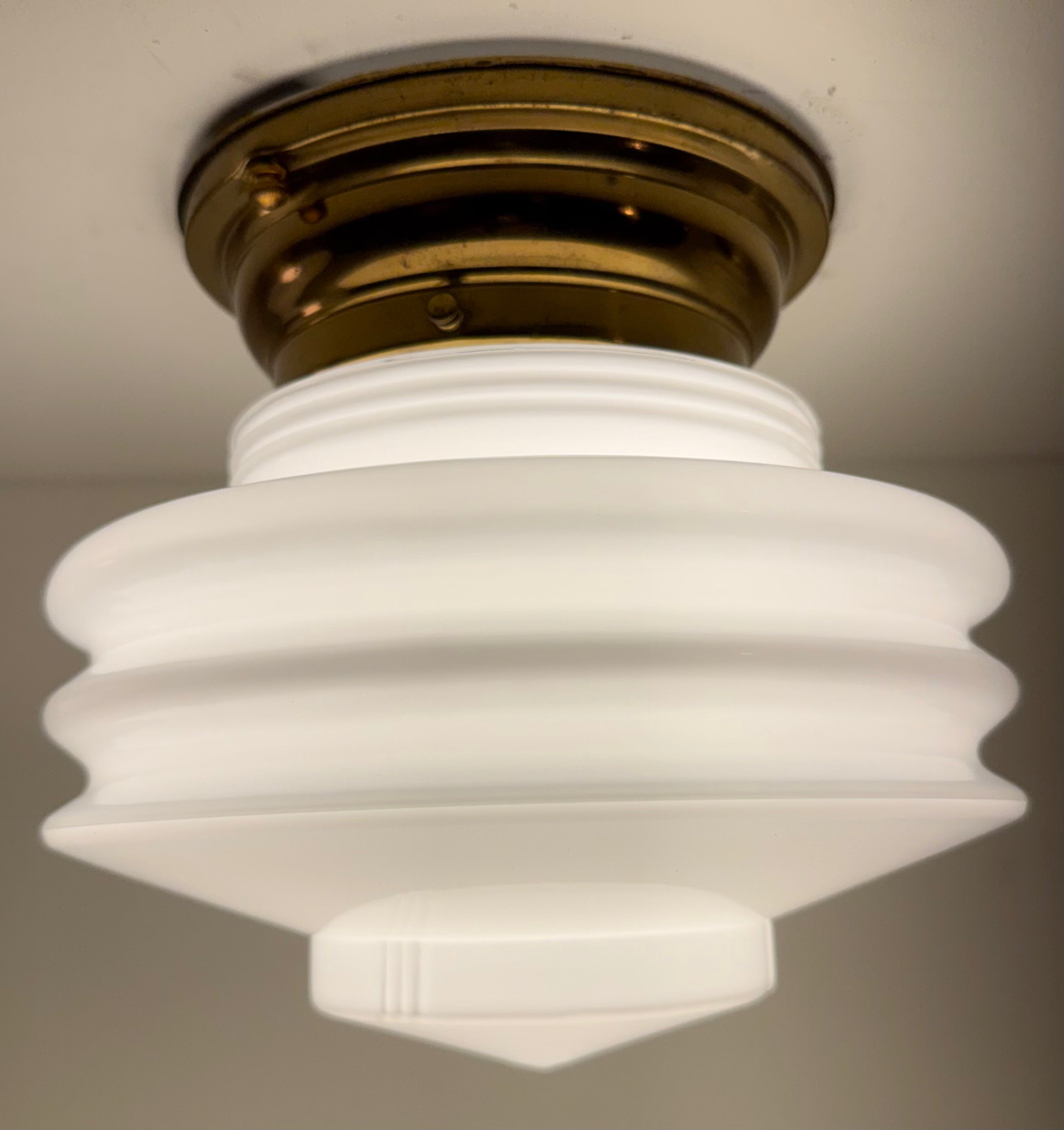 CEILING MOUNT LIGHT – (LT-1229)
