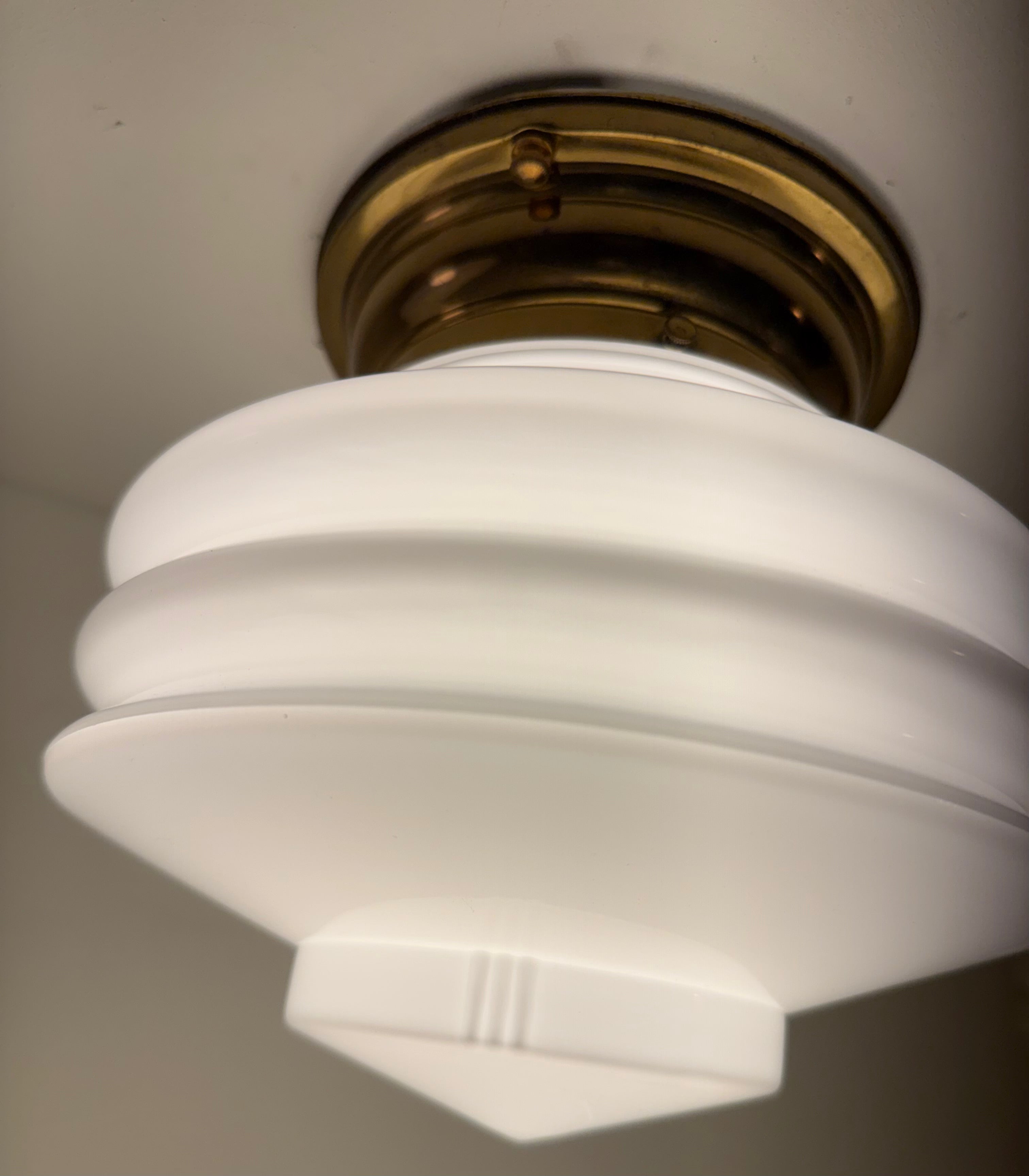 CEILING MOUNT LIGHT – (LT-1229)