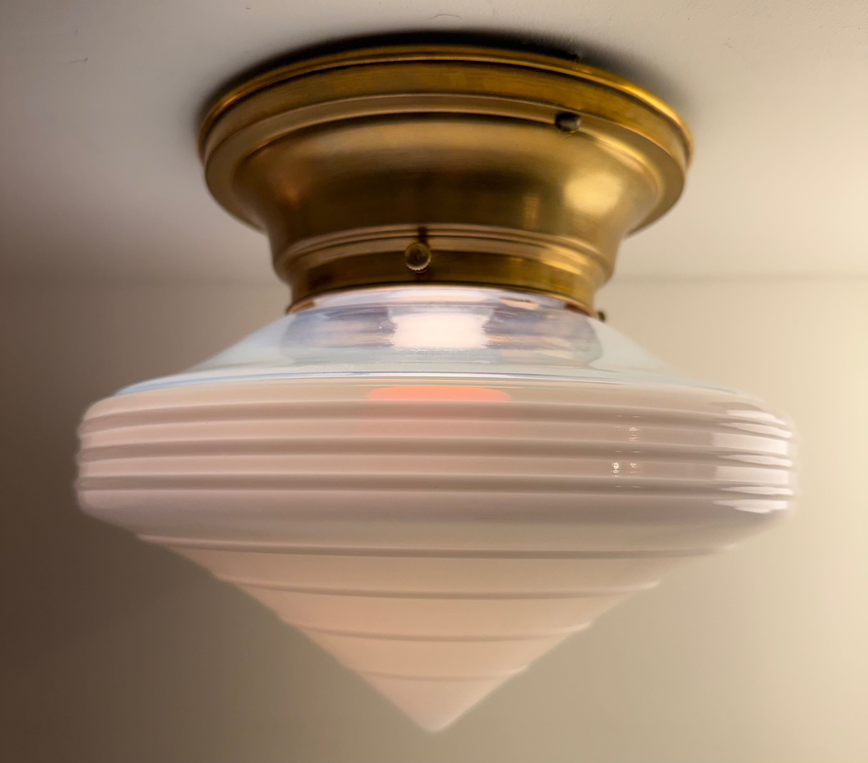 CEILING MOUNT LIGHT – (LT-1228)