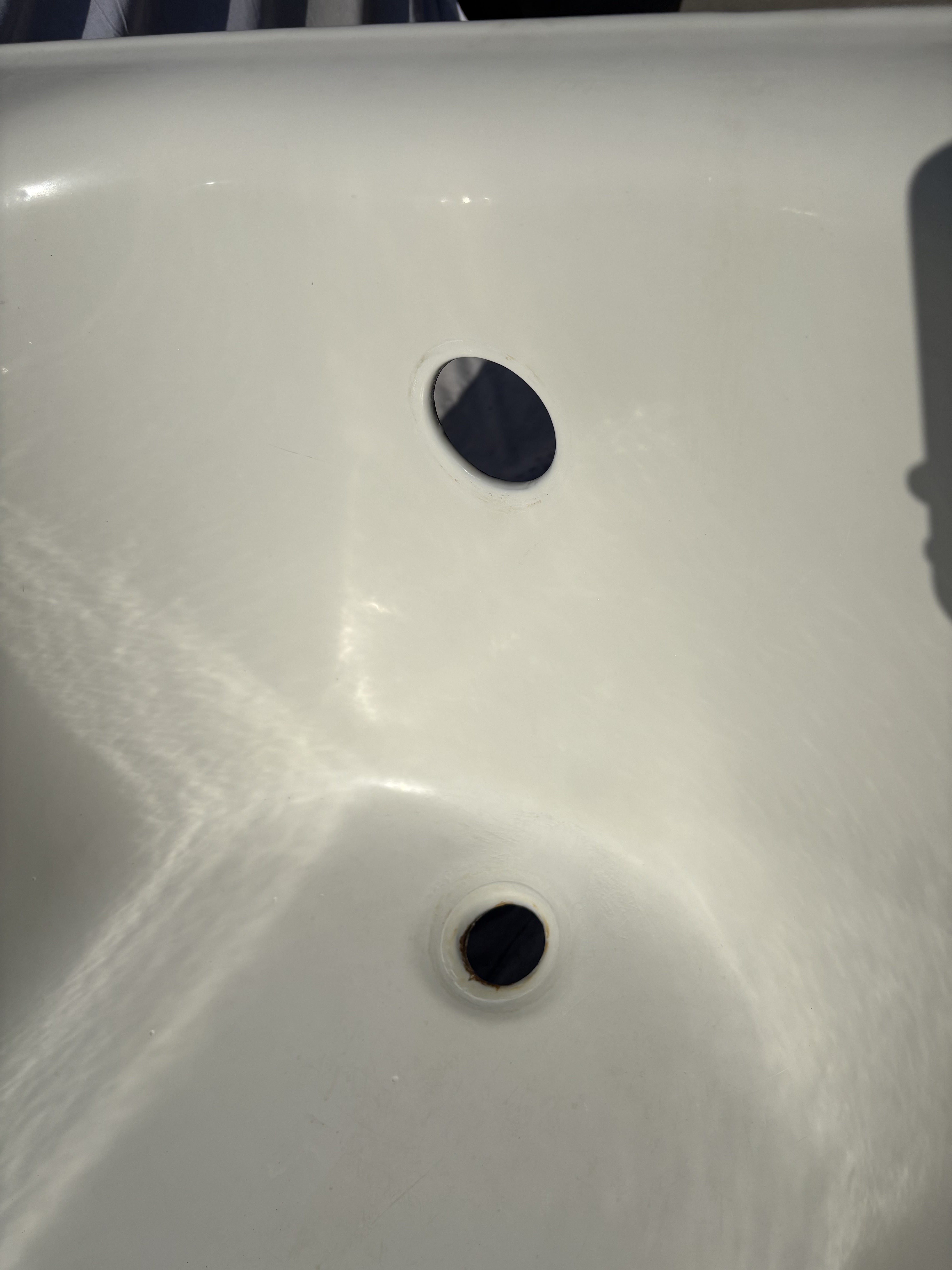 61" Left Corner White (TB-160)