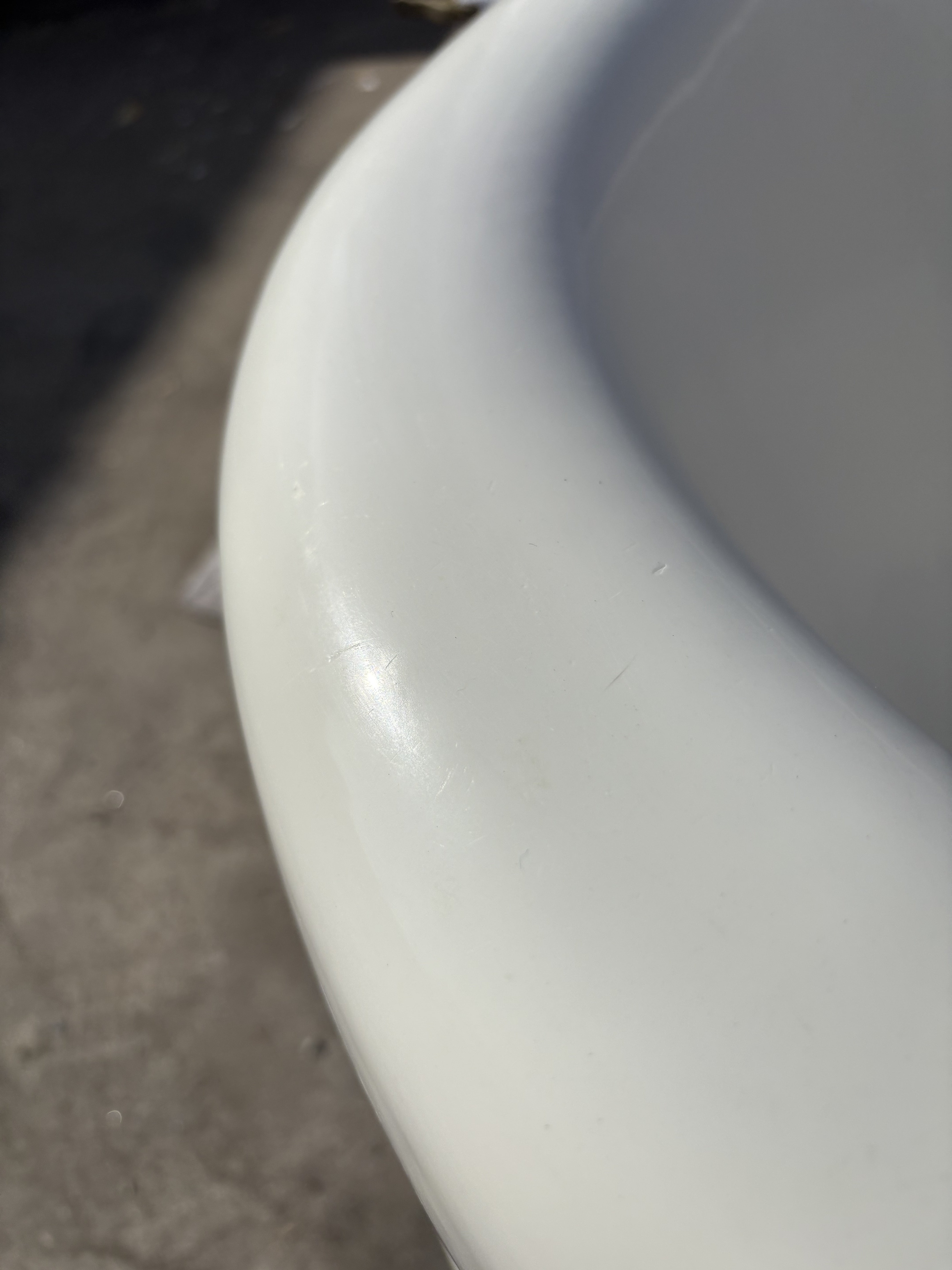 61" Left Corner White (TB-160)