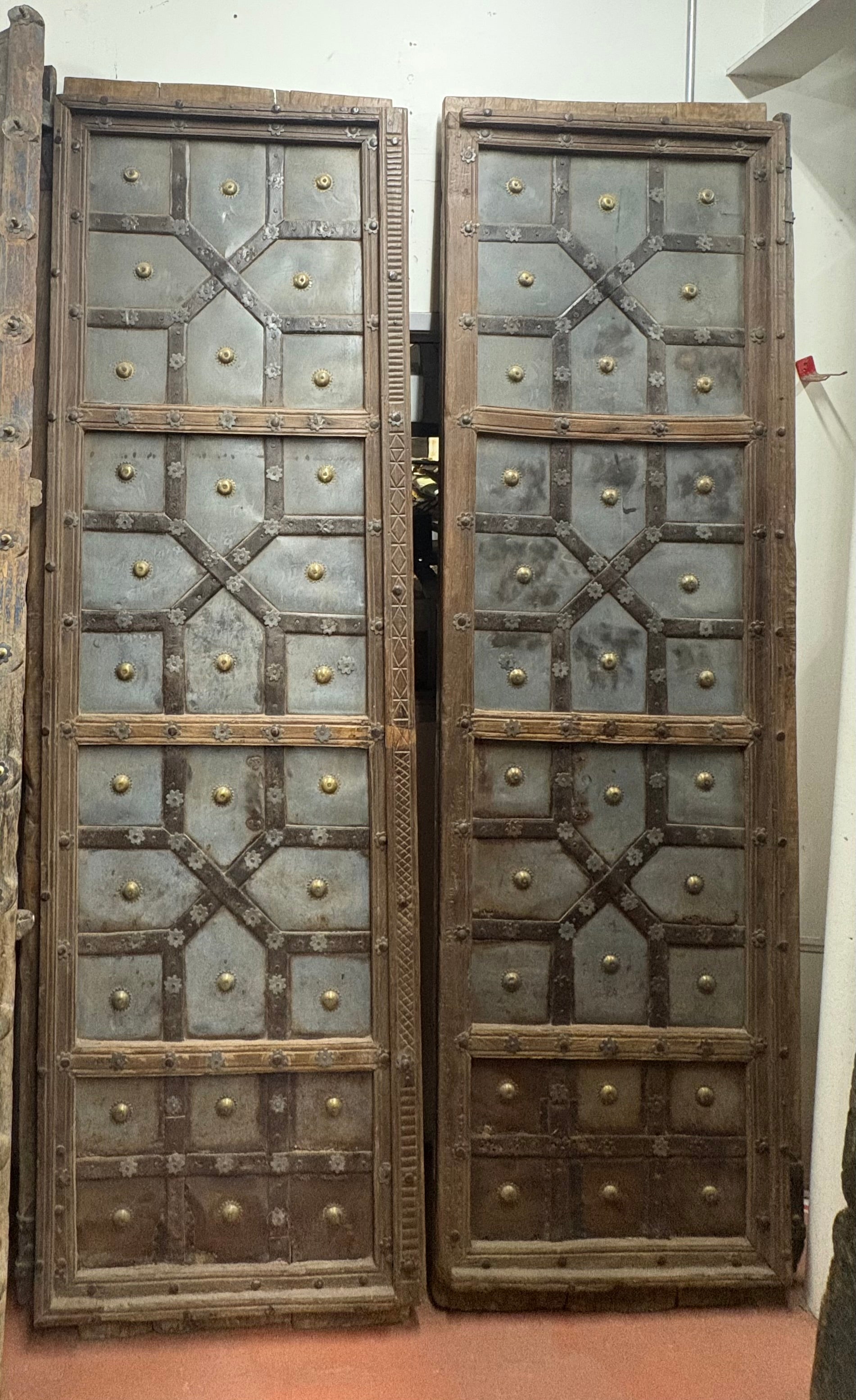 Door Pair w/ Metalwork Detailing (XD-35175)