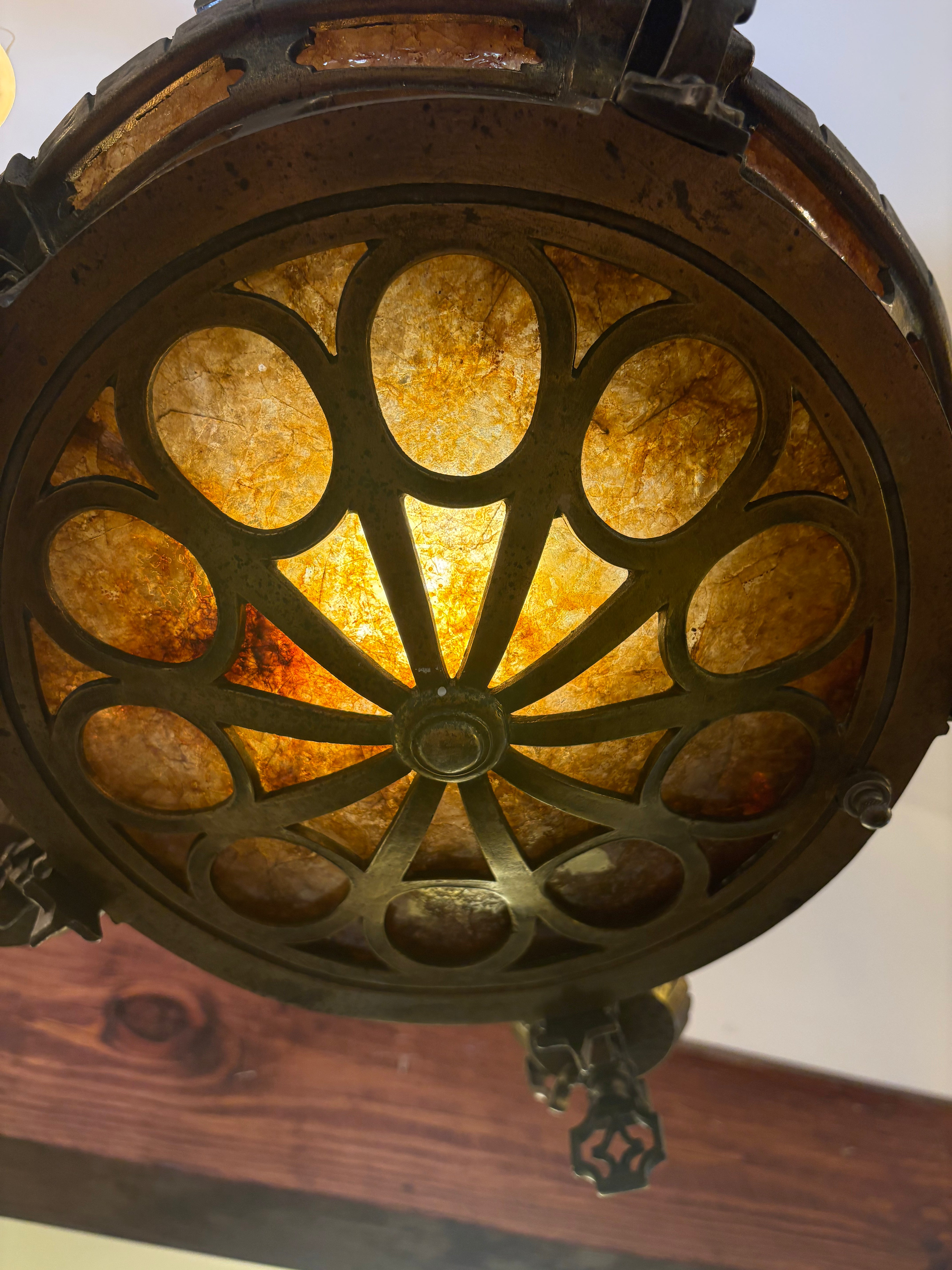 CHANDELIER –  (LT-1232)