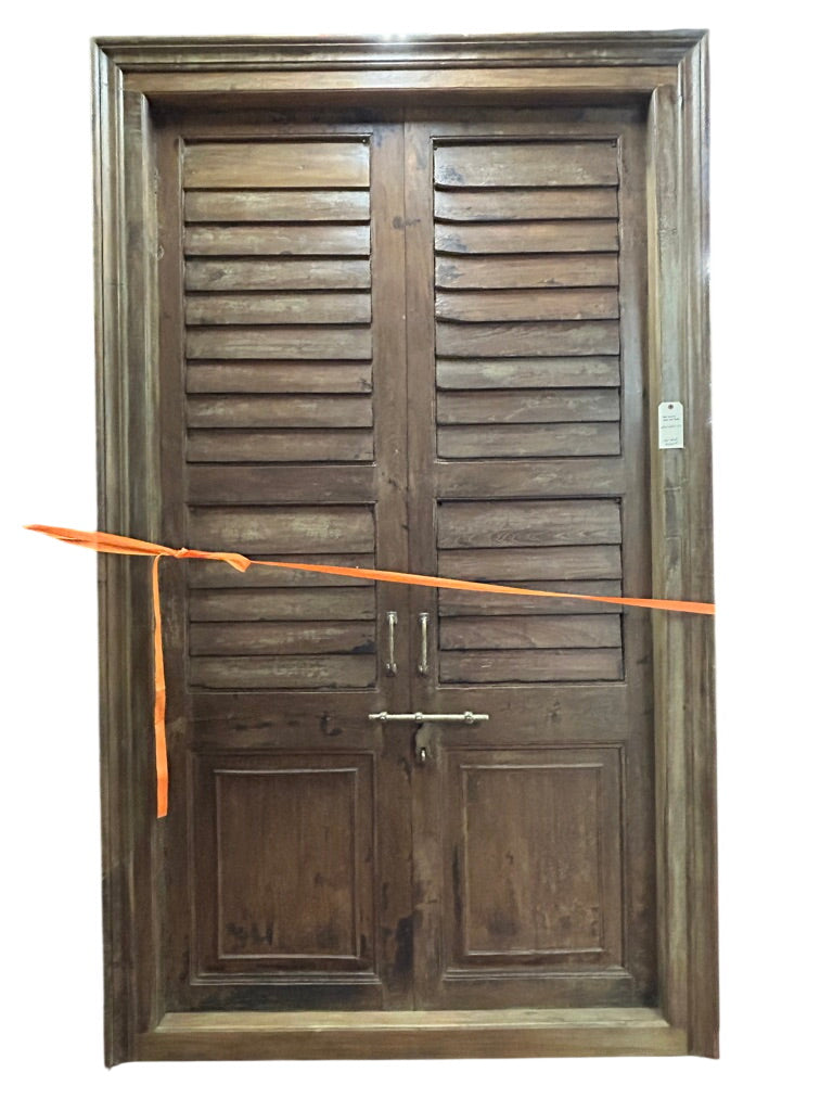 Wood Shutter Door Pair w/ Frame (XD-35668)