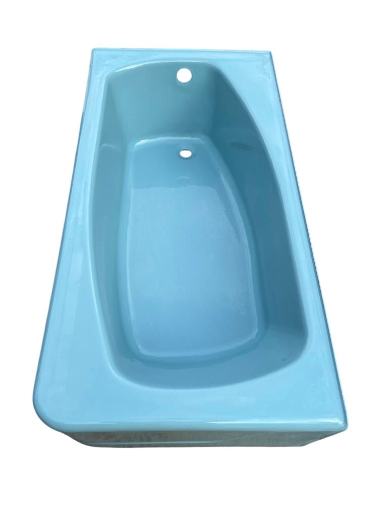 Std. 'Contour' Corner Bathtub, Clair de Lune (TB-123)