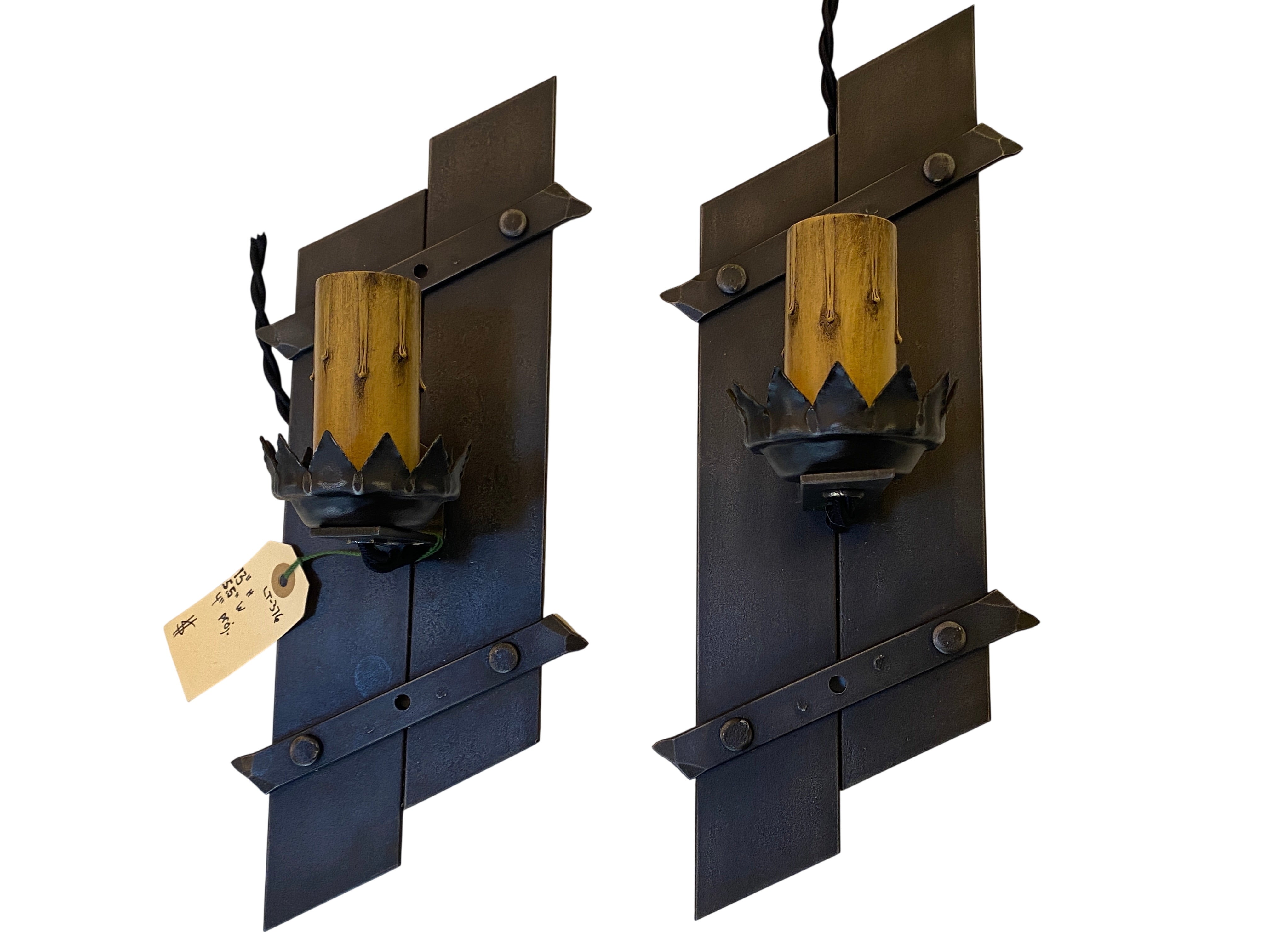 Offset 'Chevron' Sconce Pair- Single (LT-376.A)