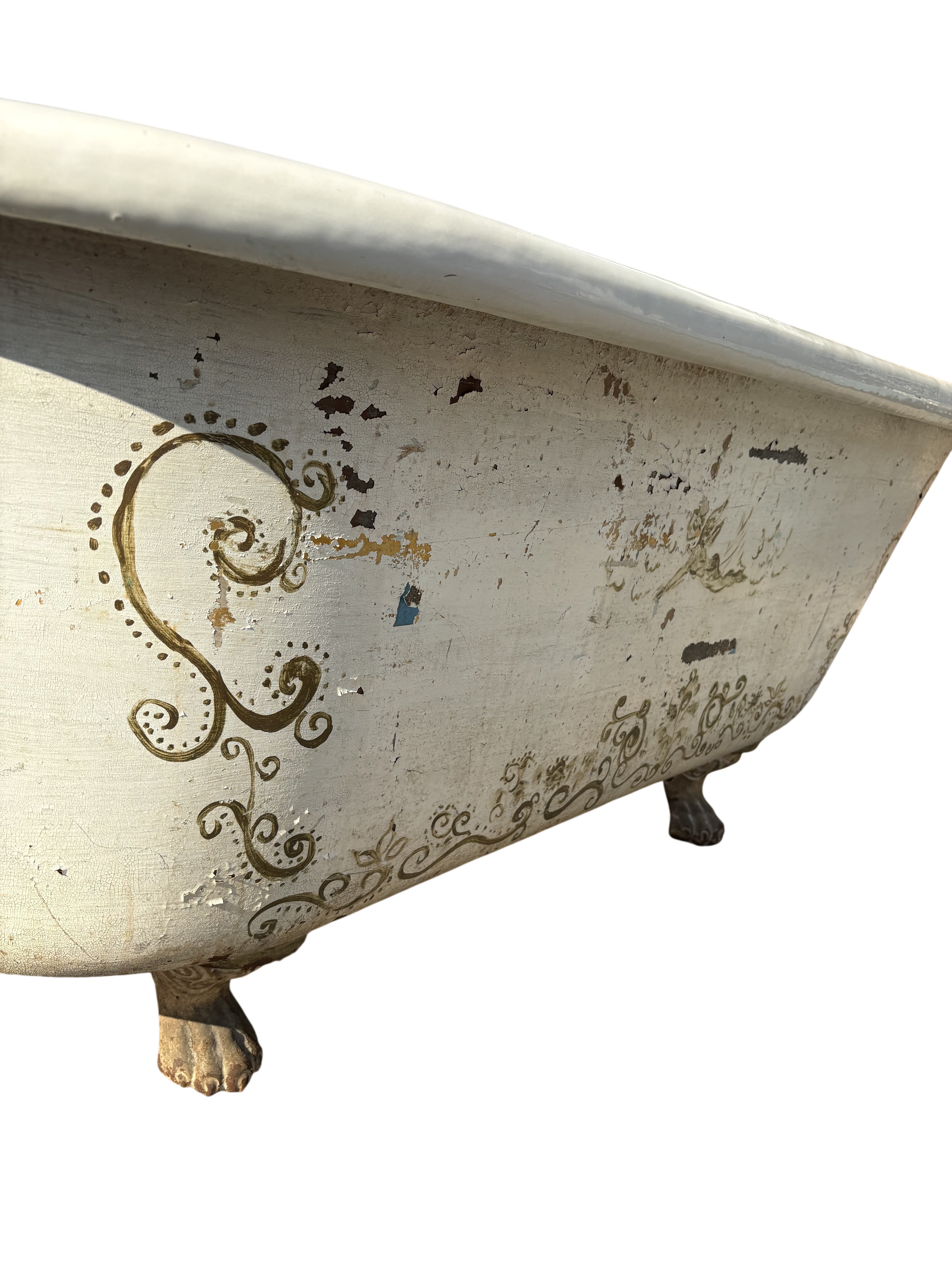 65" Clawfoot White (TB-147)