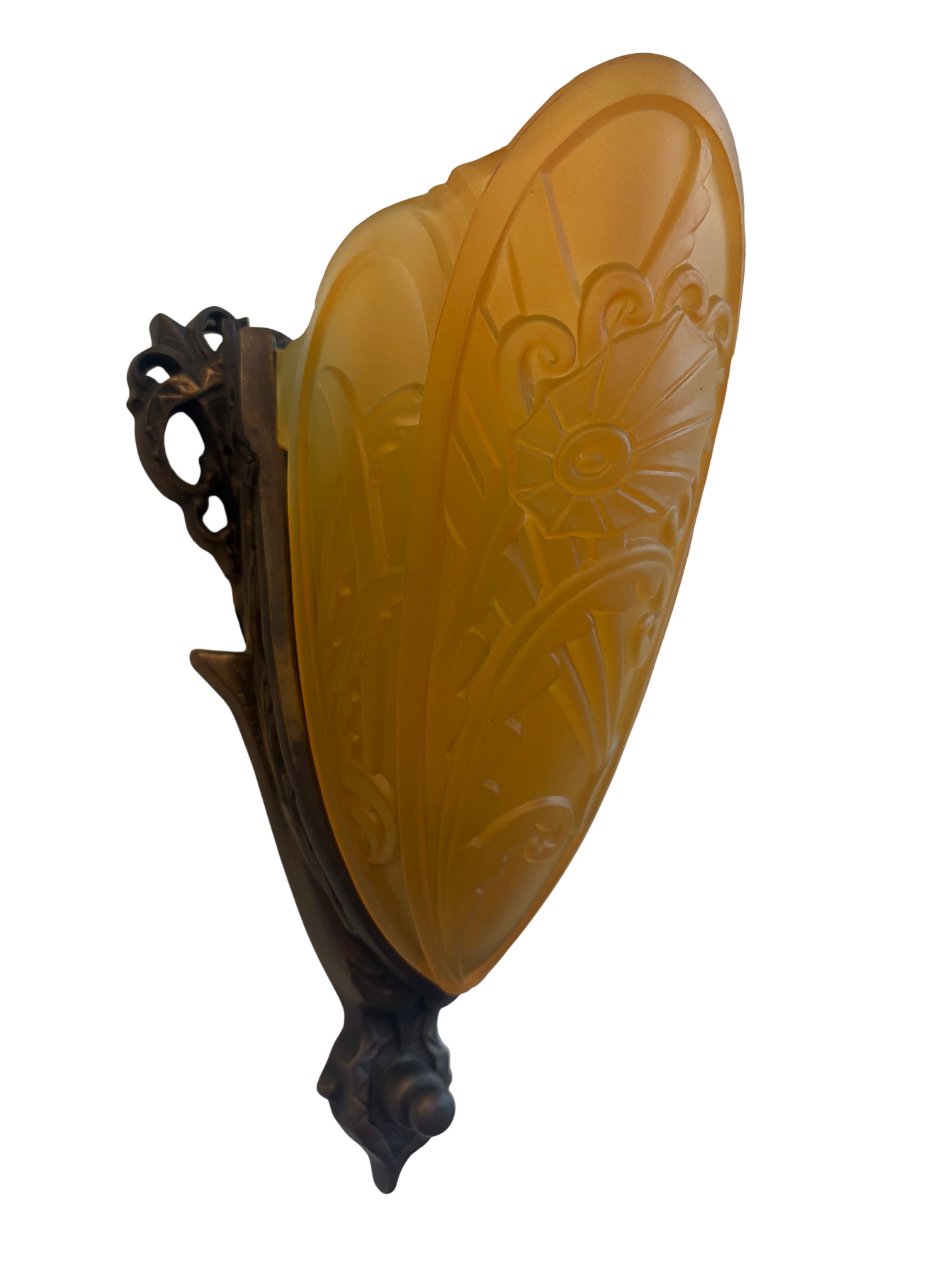 Wall Sconce w/ Slip Shade – (LT-1225)