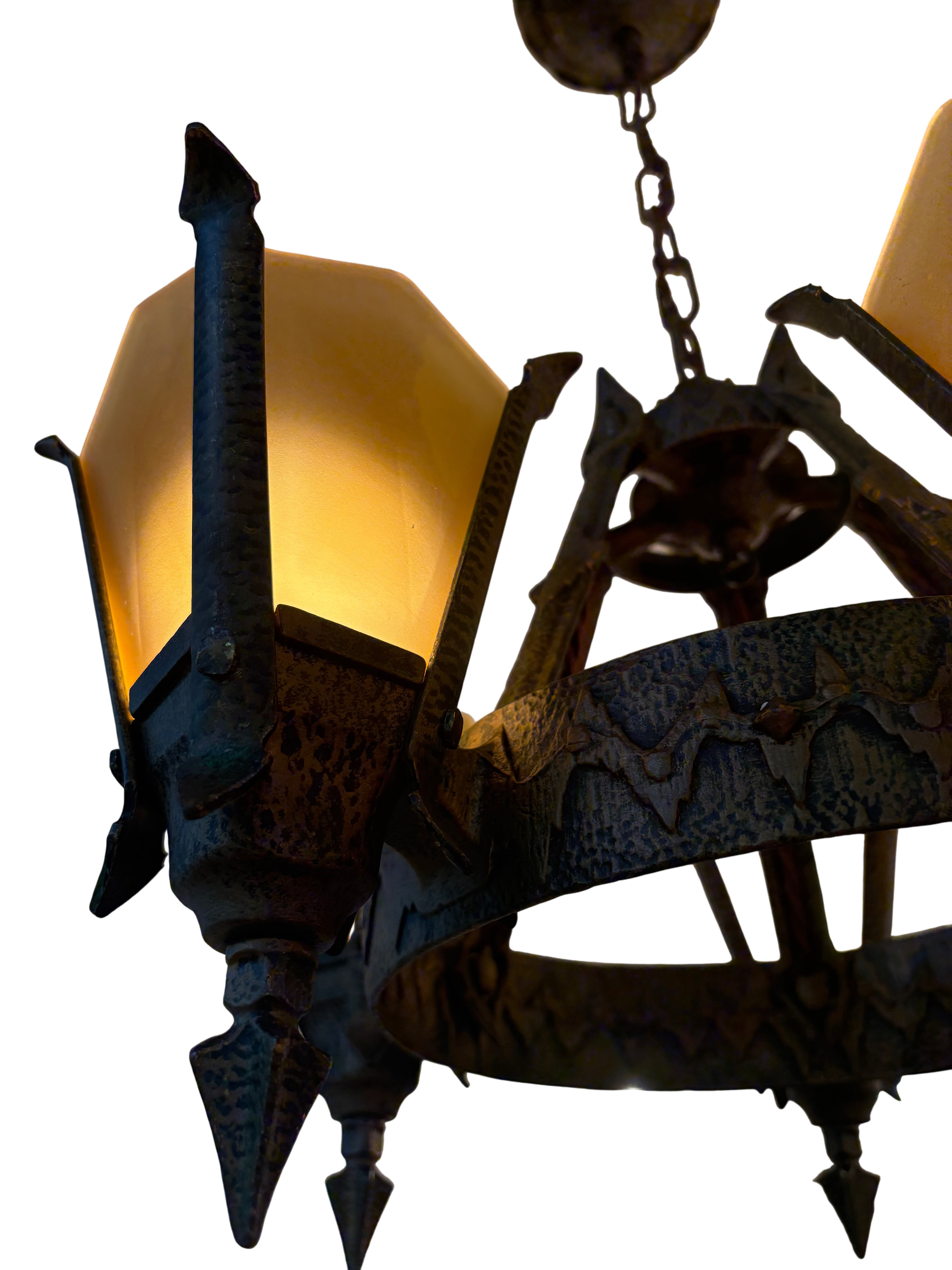 CHANDELIER – ORNATE METAL (LT-1218)