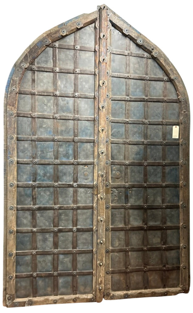 Pointed-Arch Door Pair w/ Metalwork Detailing (XD-35173)