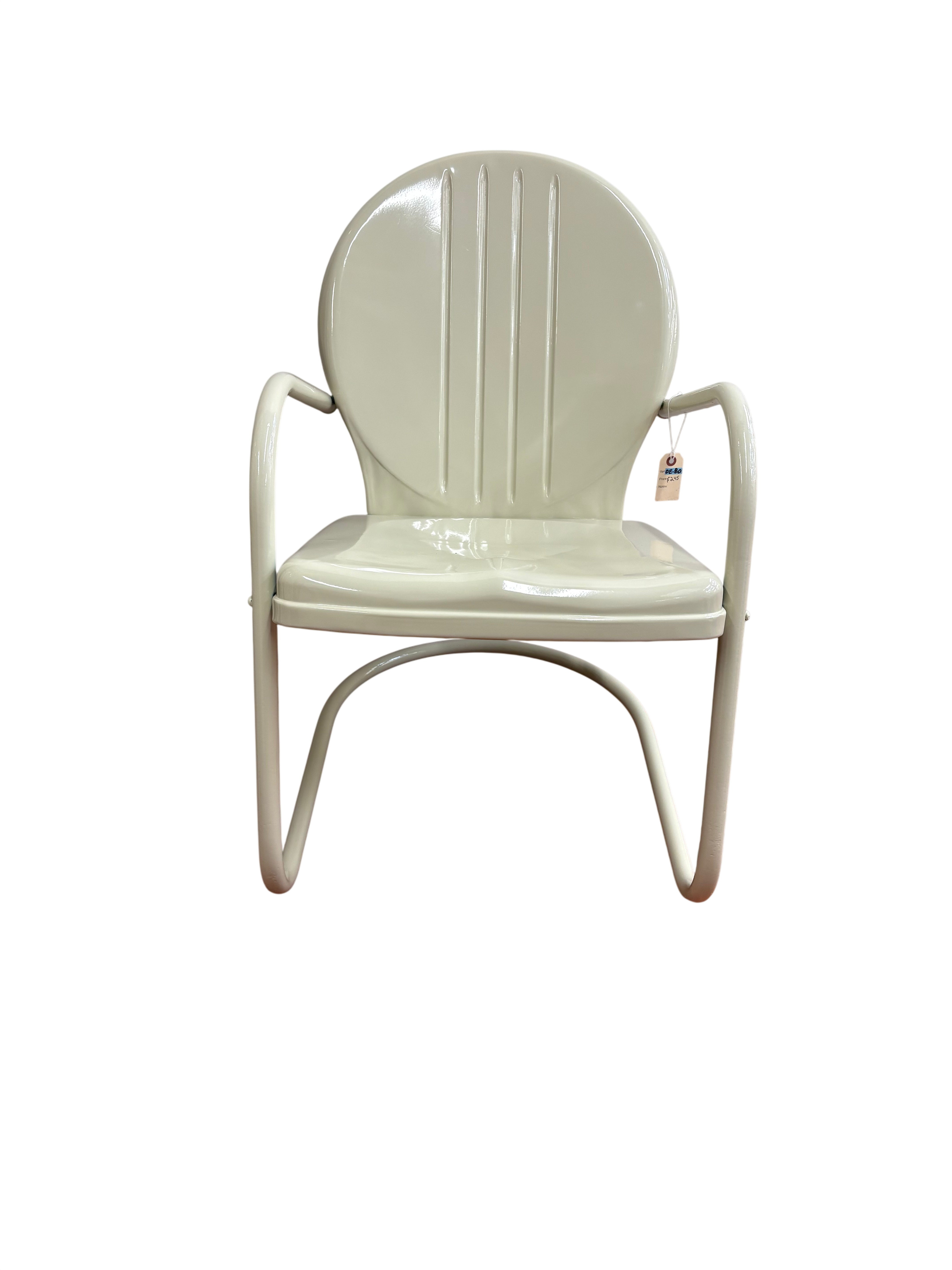 Vintage Off White Lawn Chair (OE-80)