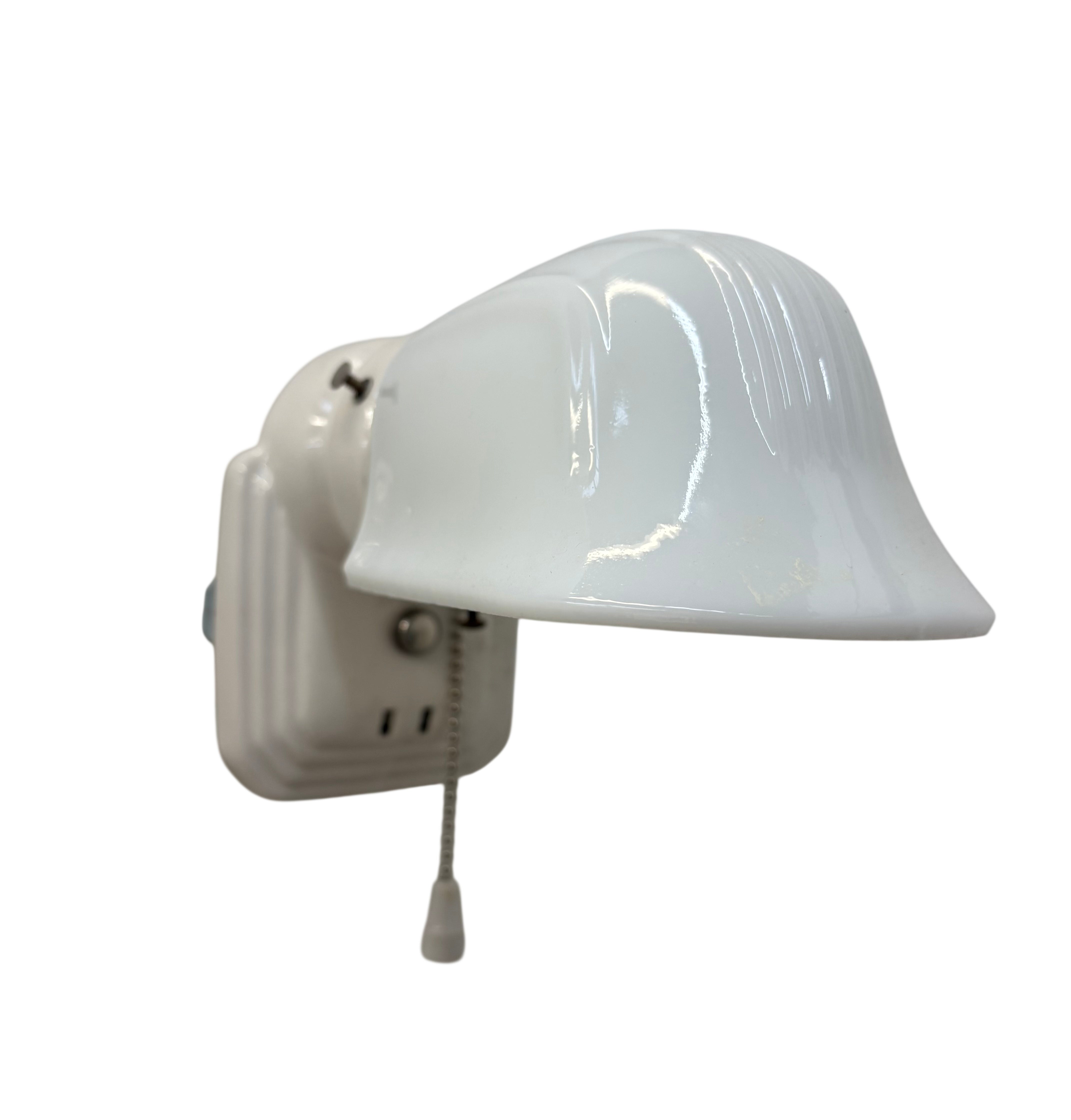 Porcelain wall sconce – circa 1920s–1930s (LT-1187)