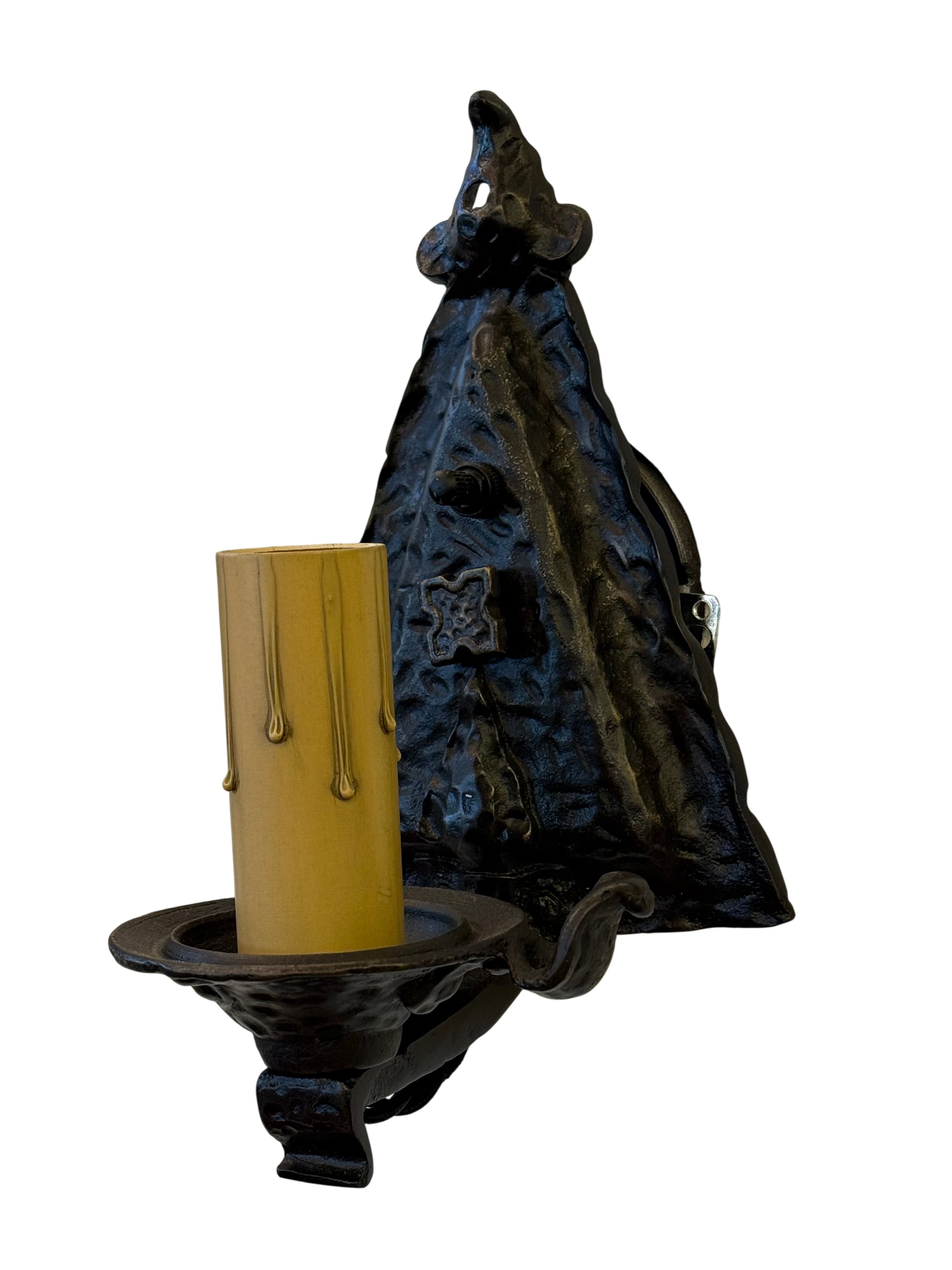 Interior wall sconce with candle sleeve – cast iron (LT-903)