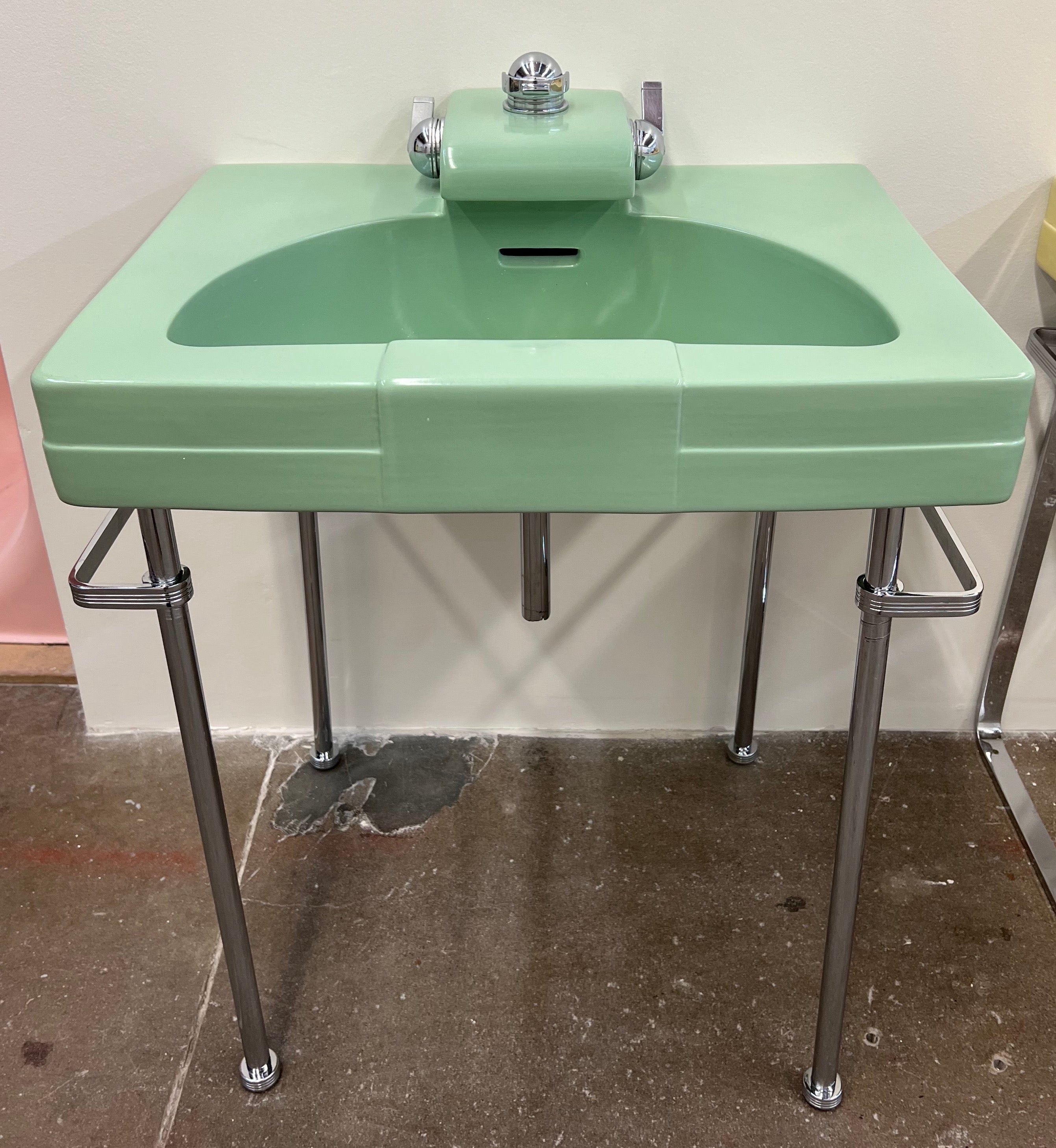Crane 'Neuvogue' Console Sink, Pale Jade (SINK-23.D)